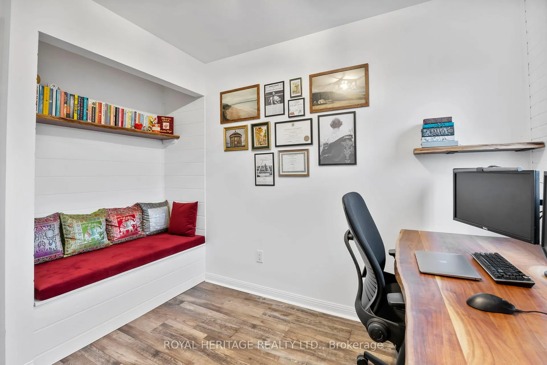 Photo 22 of 1251 Quest Circle, Mississauga, Meadowvale Village — HOMEH