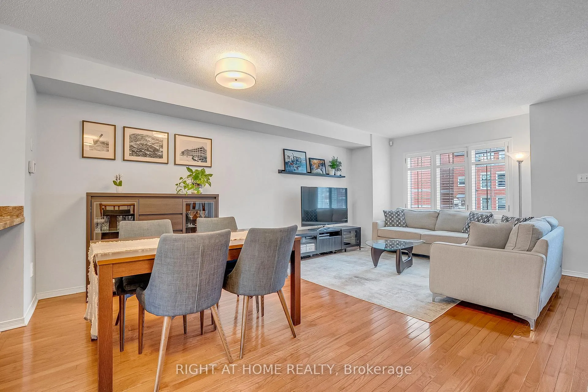 Photo 14 of Unit 5, 141 Thirteenth Street, Etobicoke, New Toronto — HOMEH