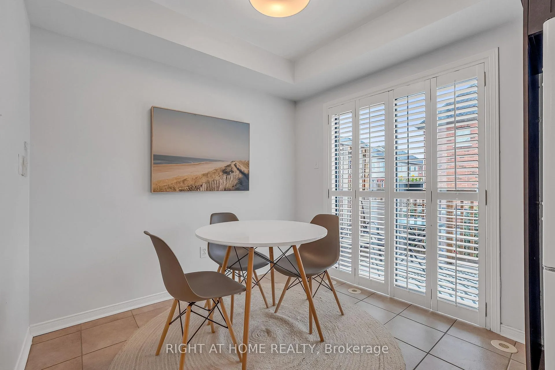 Photo 20 of Unit 5, 141 Thirteenth Street, Etobicoke, New Toronto — HOMEH