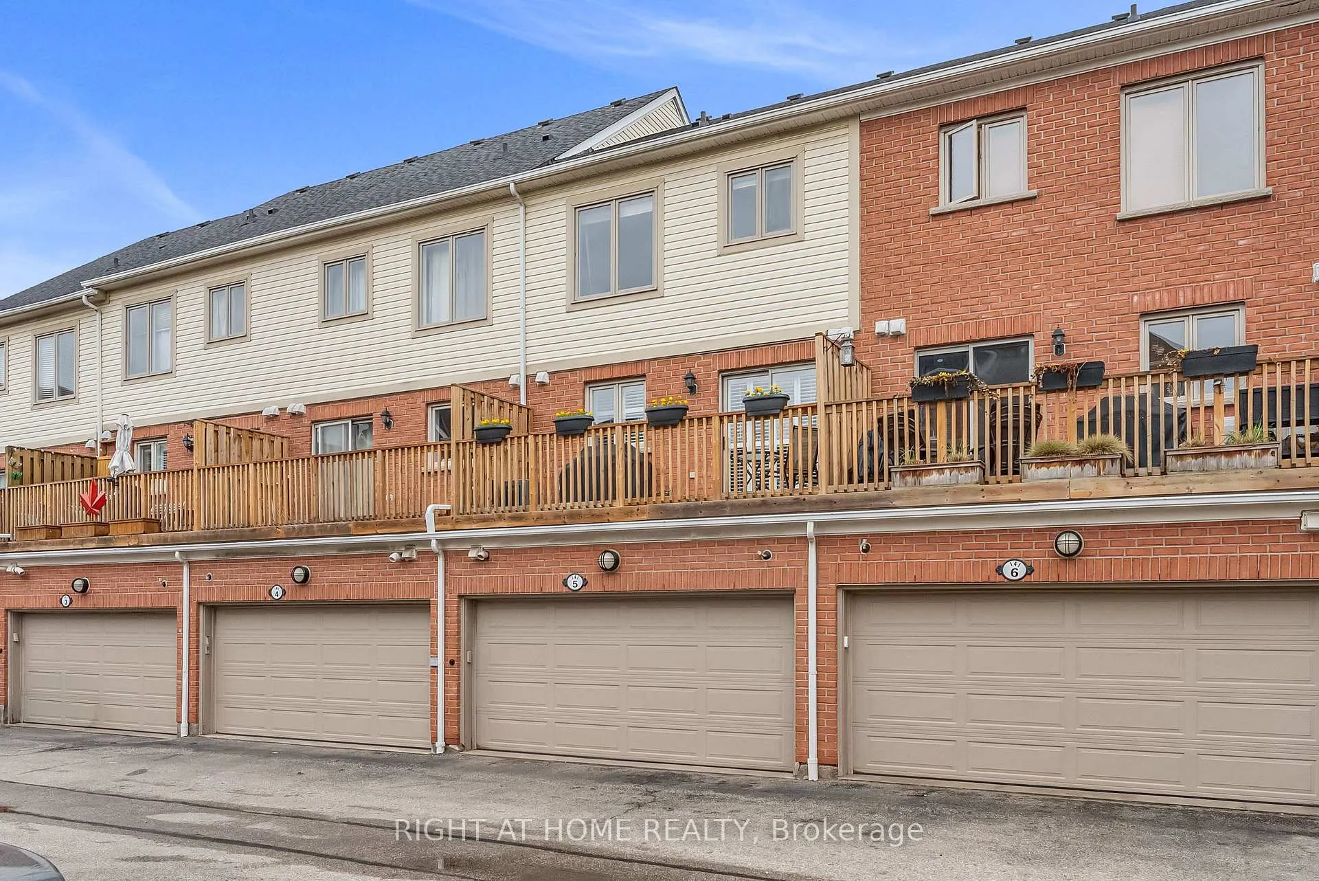 Photo 35 of Unit 5, 141 Thirteenth Street, Etobicoke, New Toronto — HOMEH