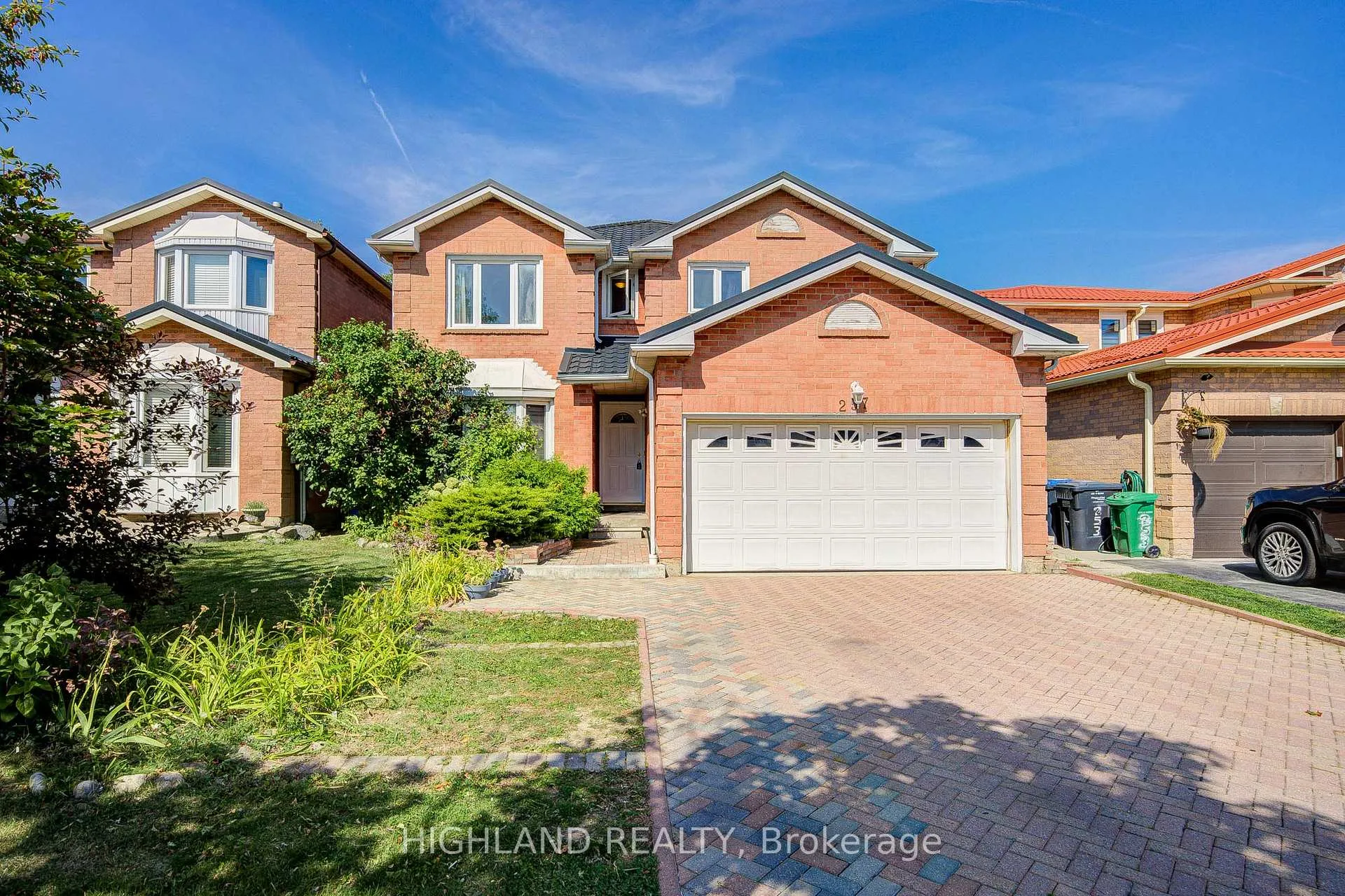 Front of 257 Huntington Ridge Drive
