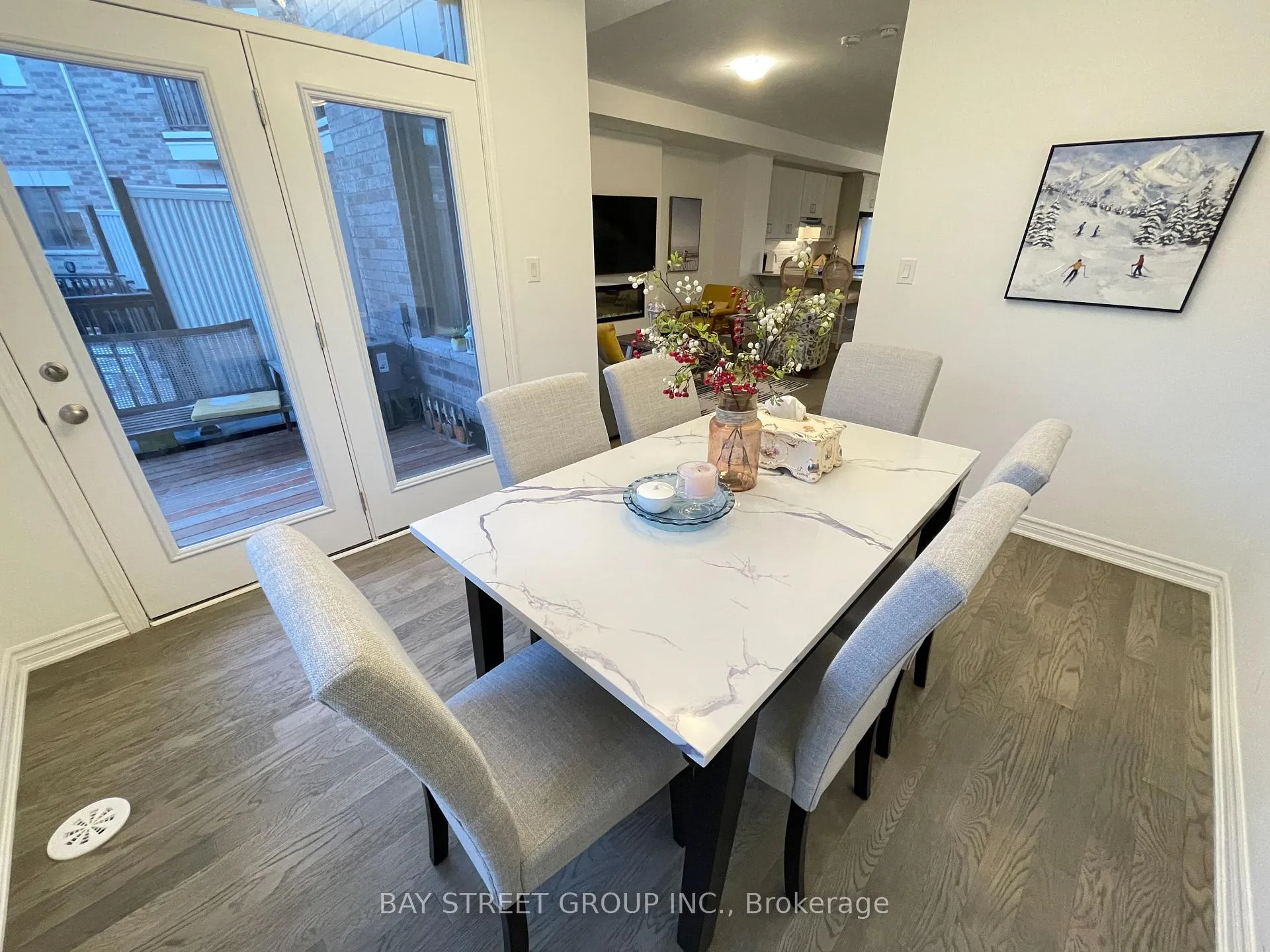Photo 12 of 3095 Travertine Drive, Oakville, Northwest — HOMEH