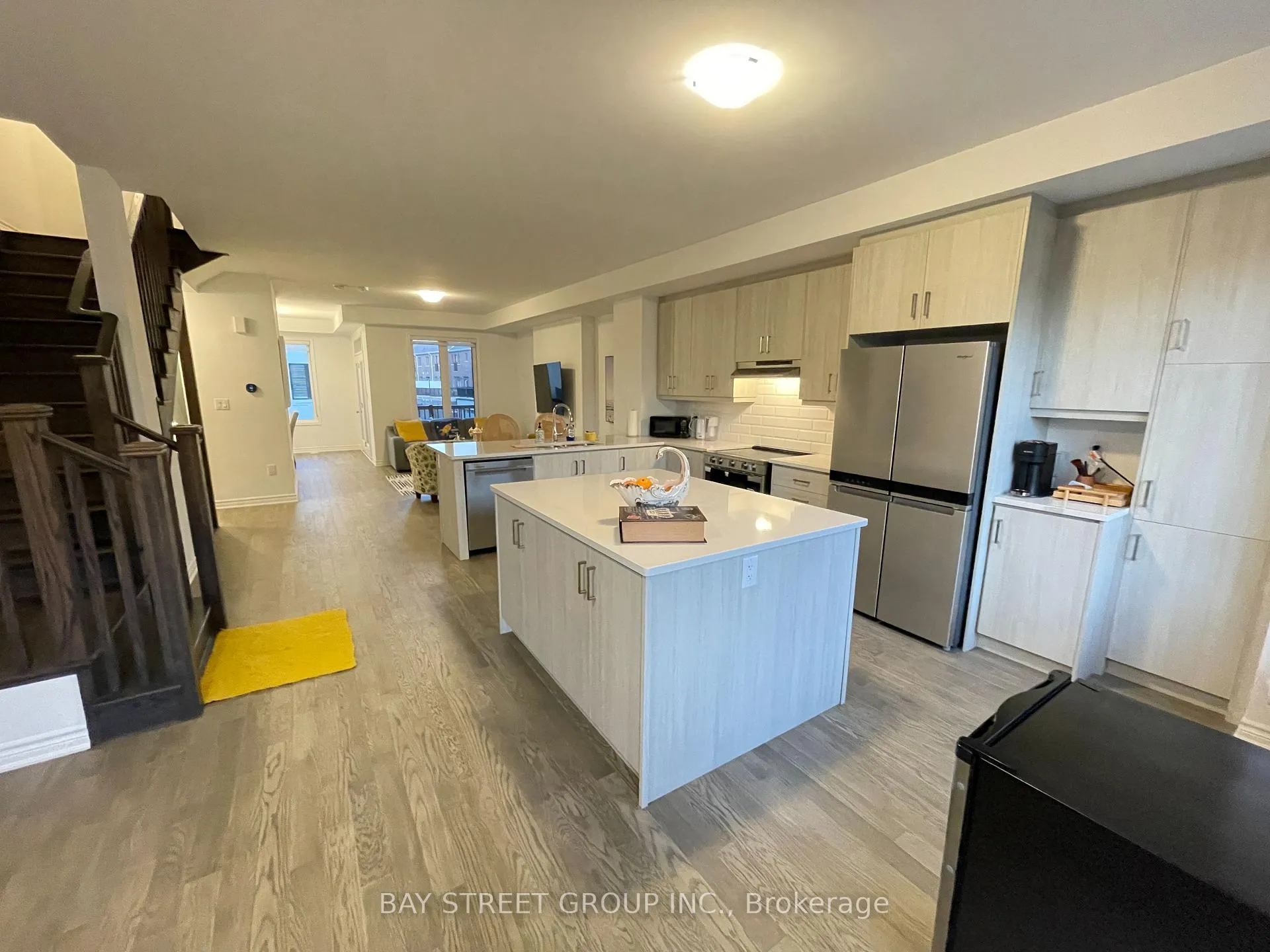Photo 17 of 3095 Travertine Drive, Oakville, Northwest — HOMEH