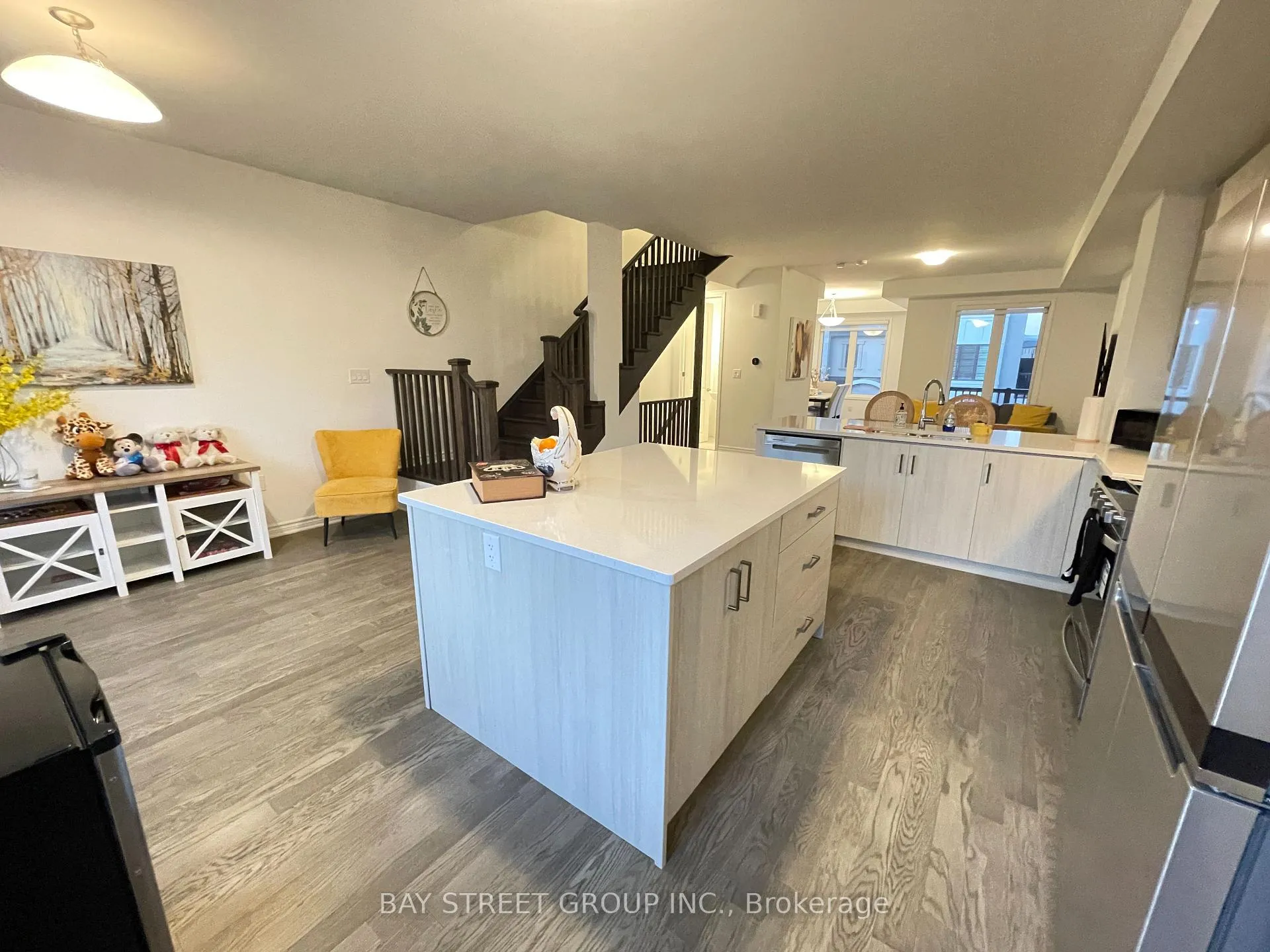 Photo 18 of 3095 Travertine Drive, Oakville, Northwest — HOMEH