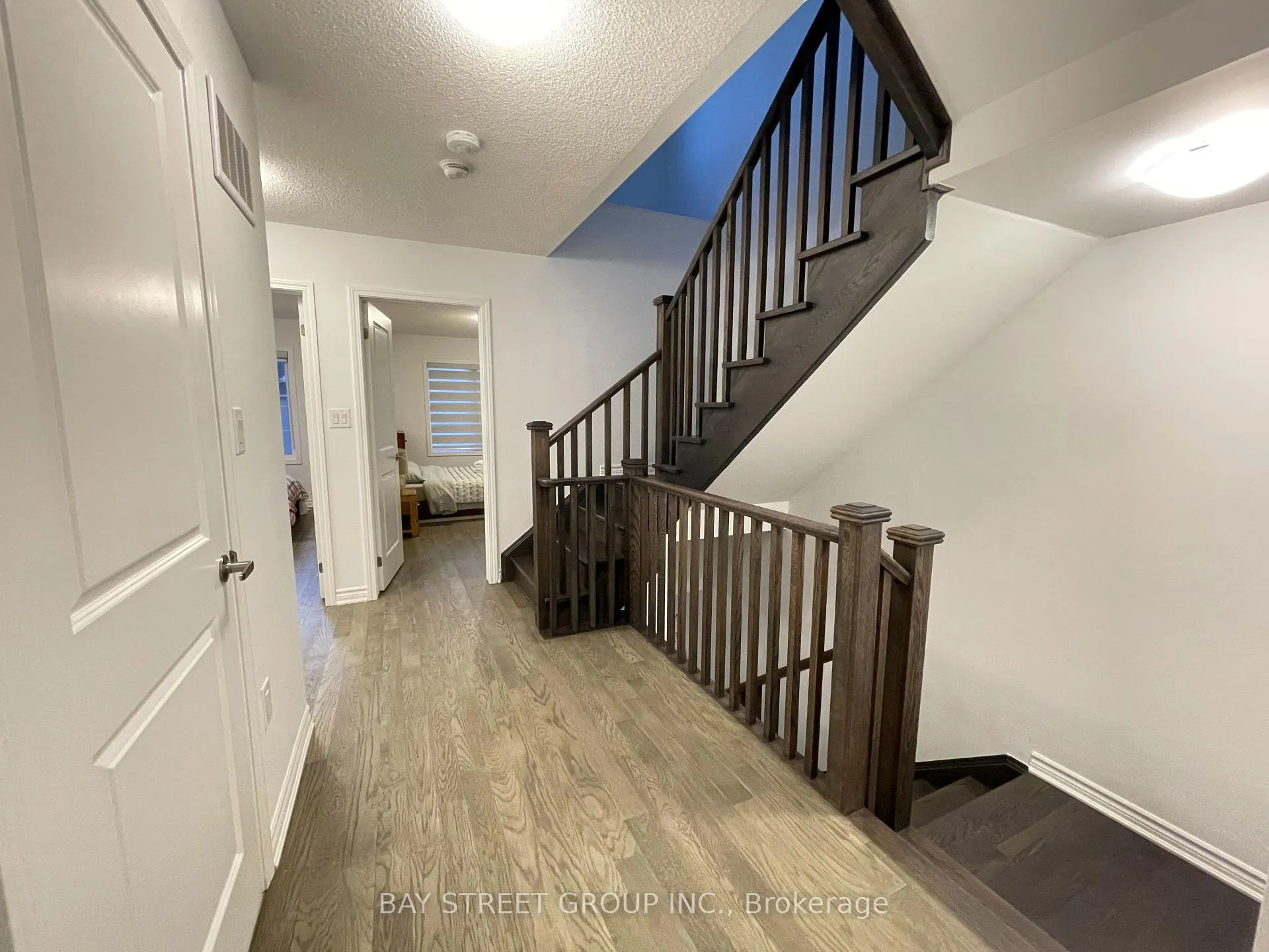 Photo 26 of 3095 Travertine Drive, Oakville, Northwest — HOMEH