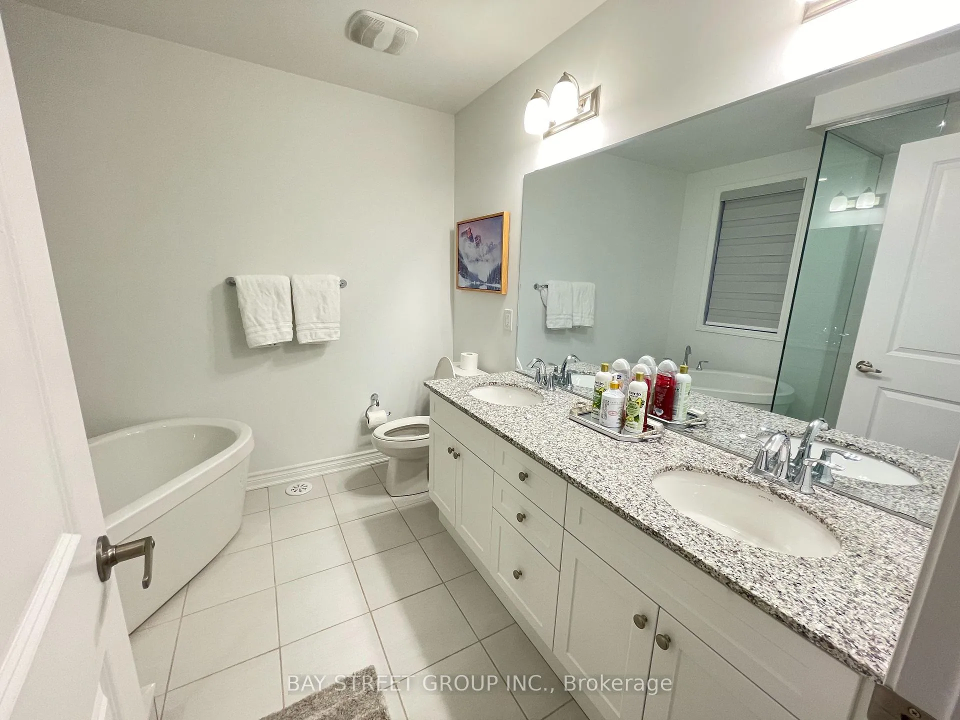 Photo 27 of 3095 Travertine Drive, Oakville, Northwest — HOMEH