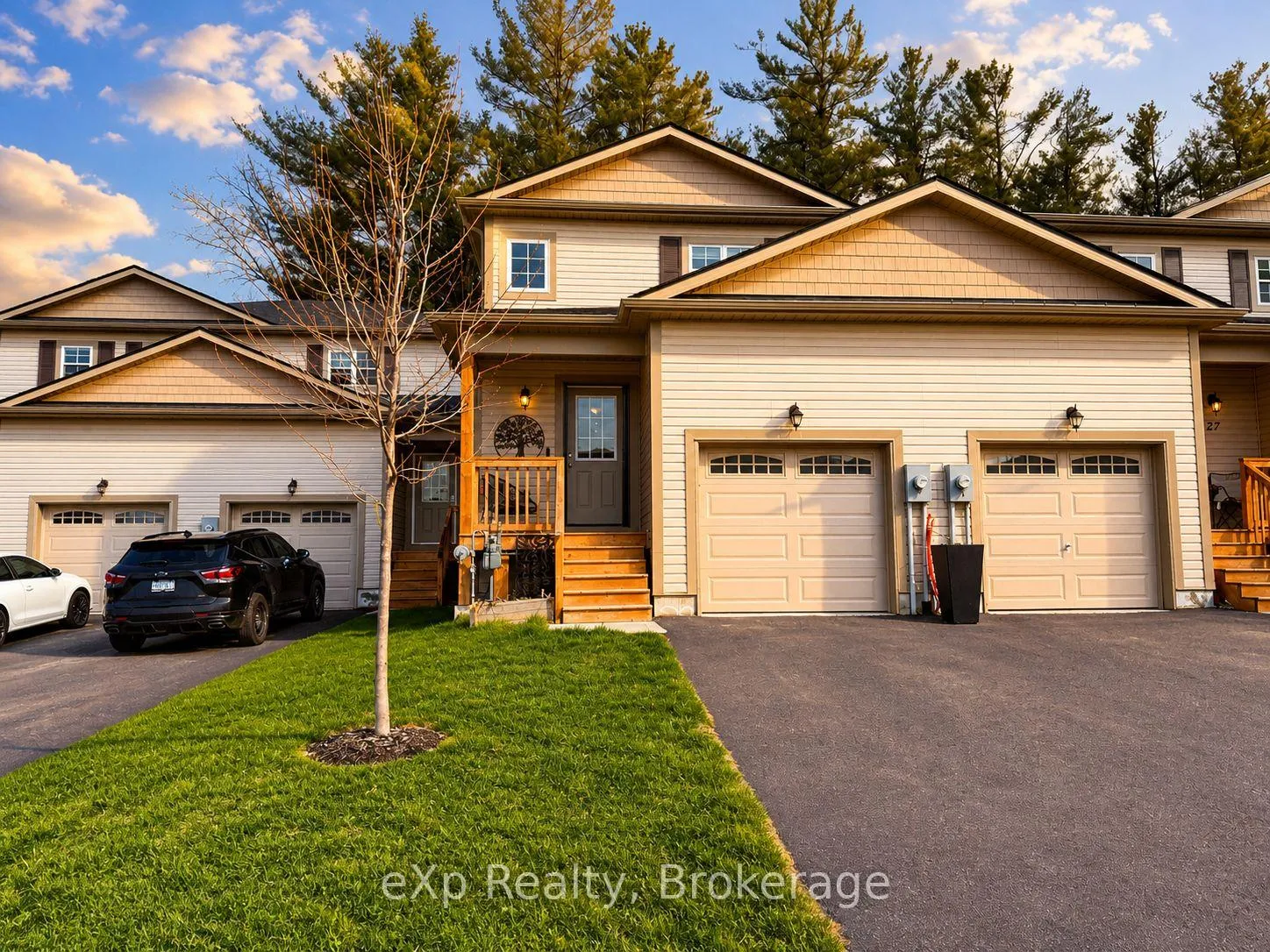 Photo 1 of 29 Nicole Park Place, Bracebridge, Macaulay — HOMEH