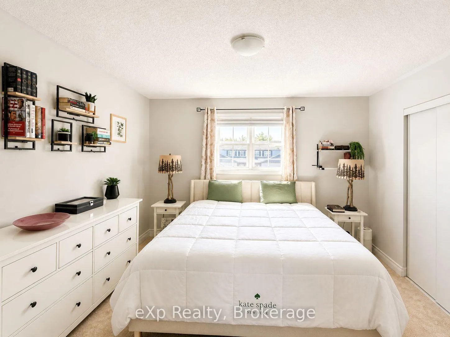 Photo 20 of 29 Nicole Park Place, Bracebridge, Macaulay — HOMEH