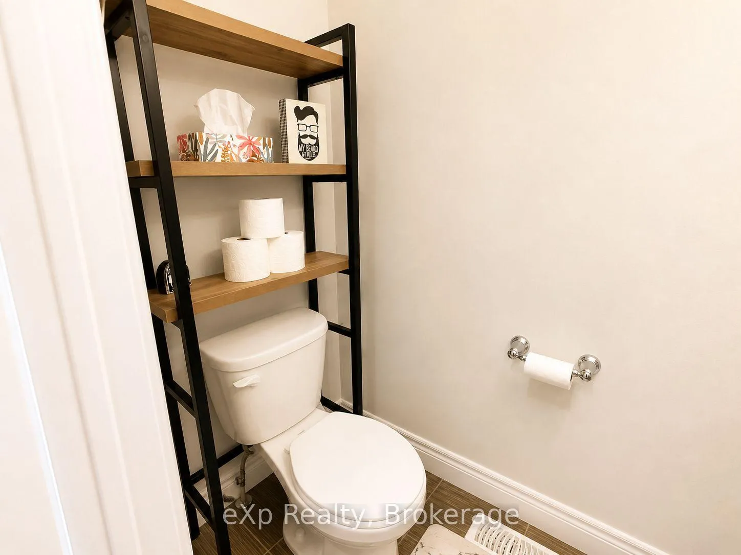 Photo 29 of 29 Nicole Park Place, Bracebridge, Macaulay — HOMEH