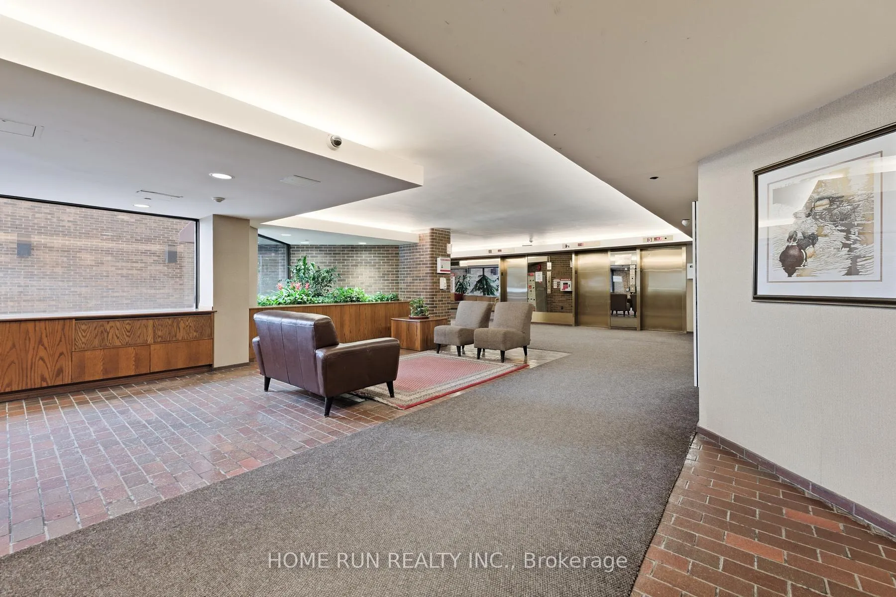 Photo 4 of Unit 104, 151 Bay Street, Ottawa, Ottawa Centre — HOMEH