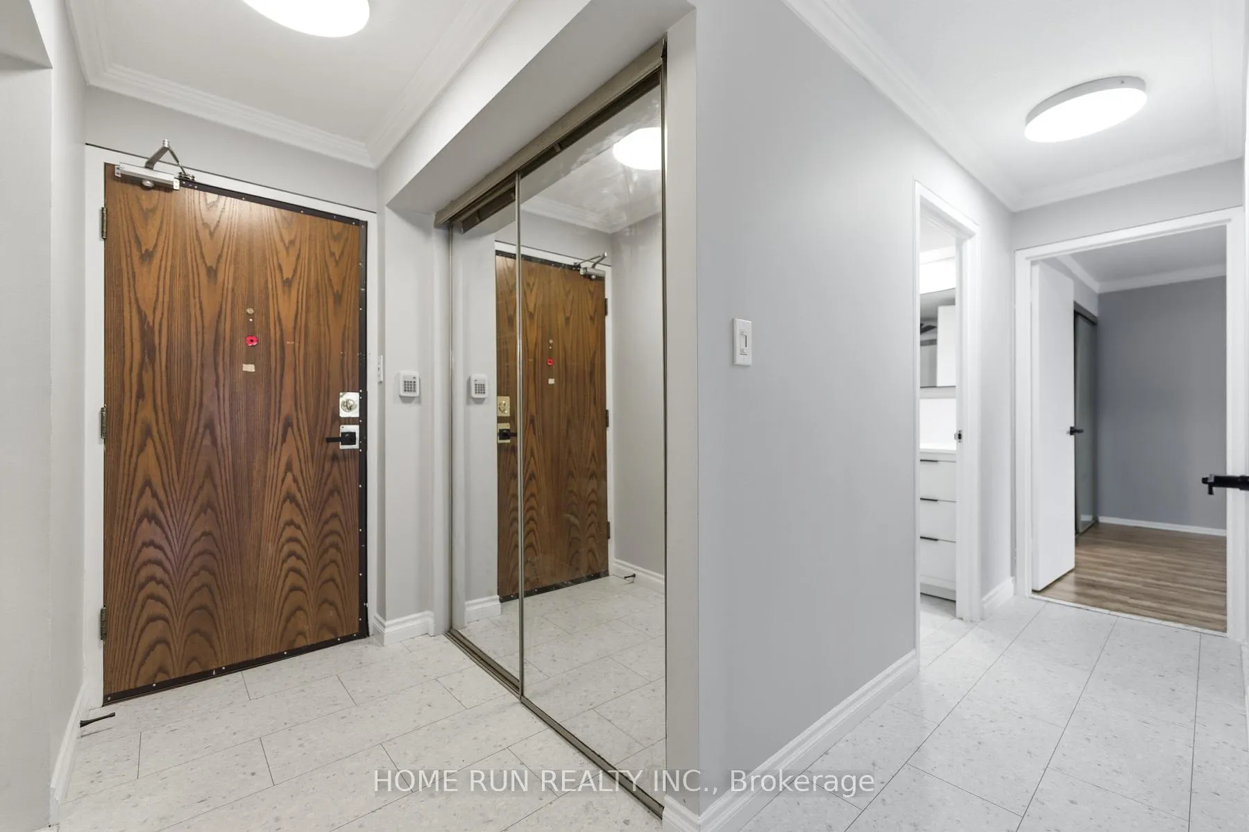 Photo 8 of Unit 104, 151 Bay Street, Ottawa, Ottawa Centre — HOMEH