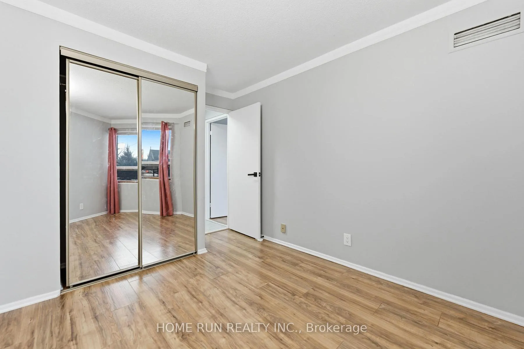 Photo 26 of Unit 104, 151 Bay Street, Ottawa, Ottawa Centre — HOMEH