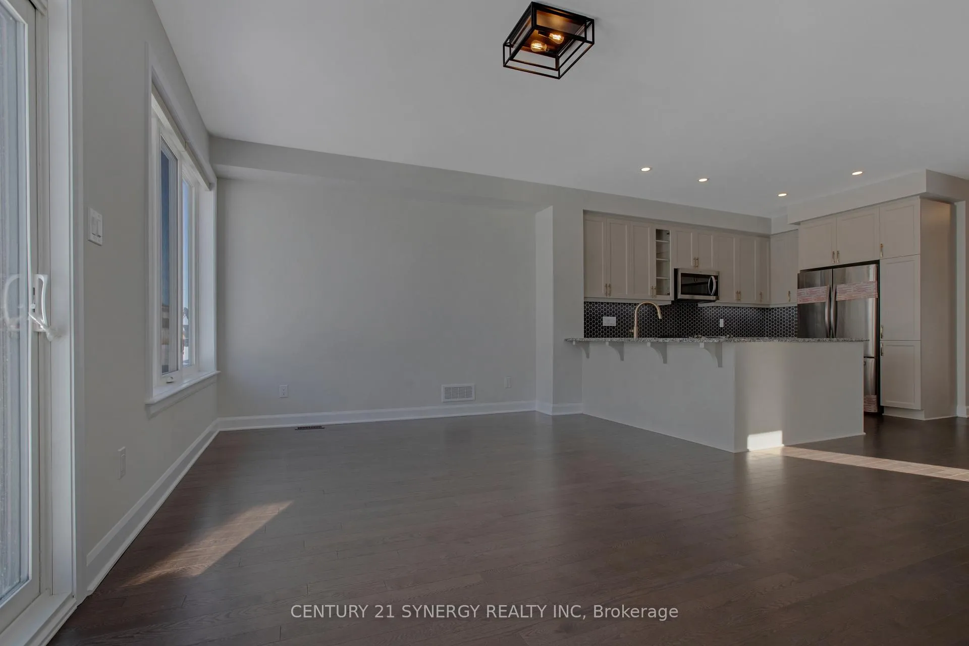 Photo 11 of 708 Taliesin Crescent, Ottawa, Remainder of Stittsville & Area — HOMEH