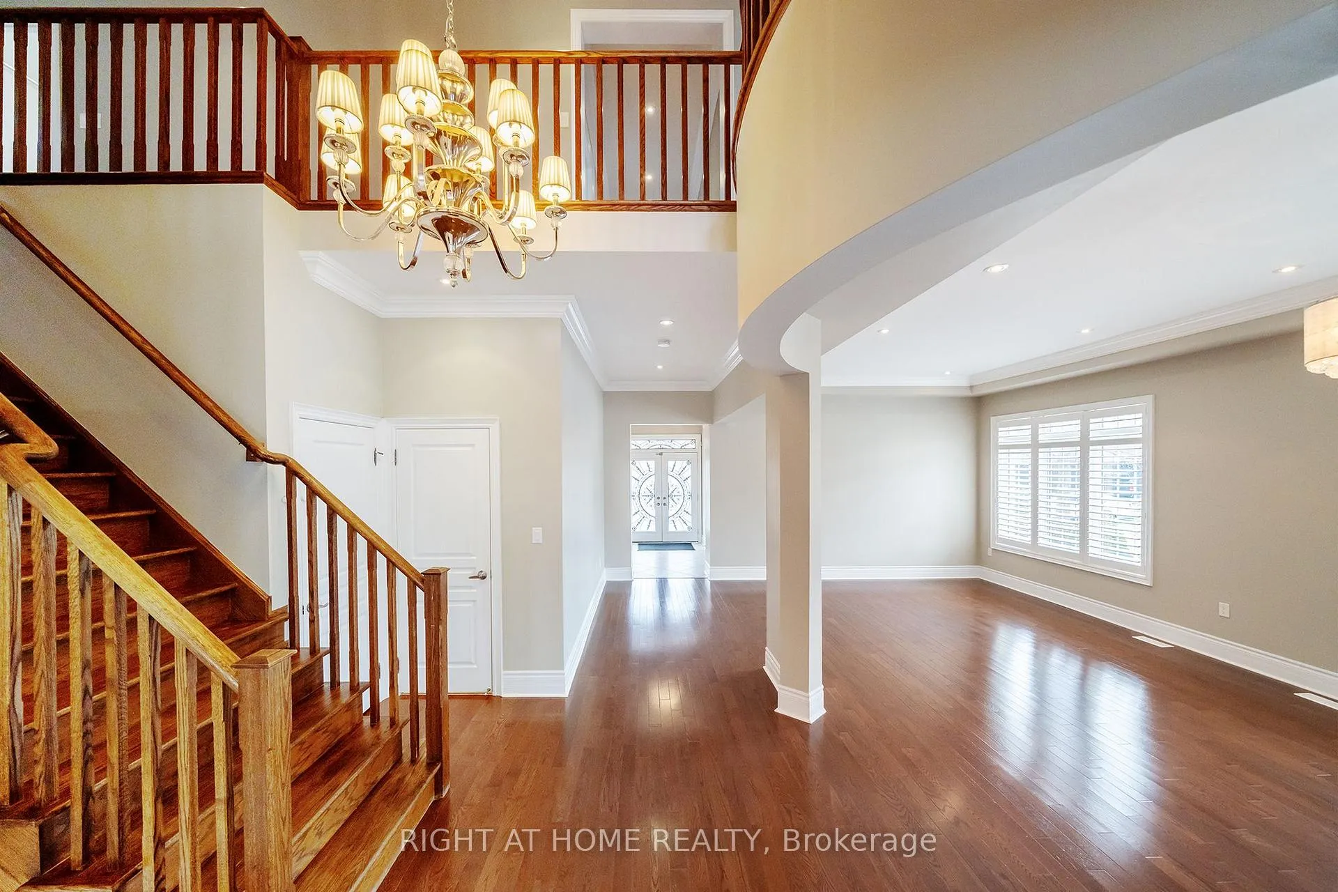 Photo 4 of 3353 Skipton Lane, Oakville, Bronte Creek — HOMEH