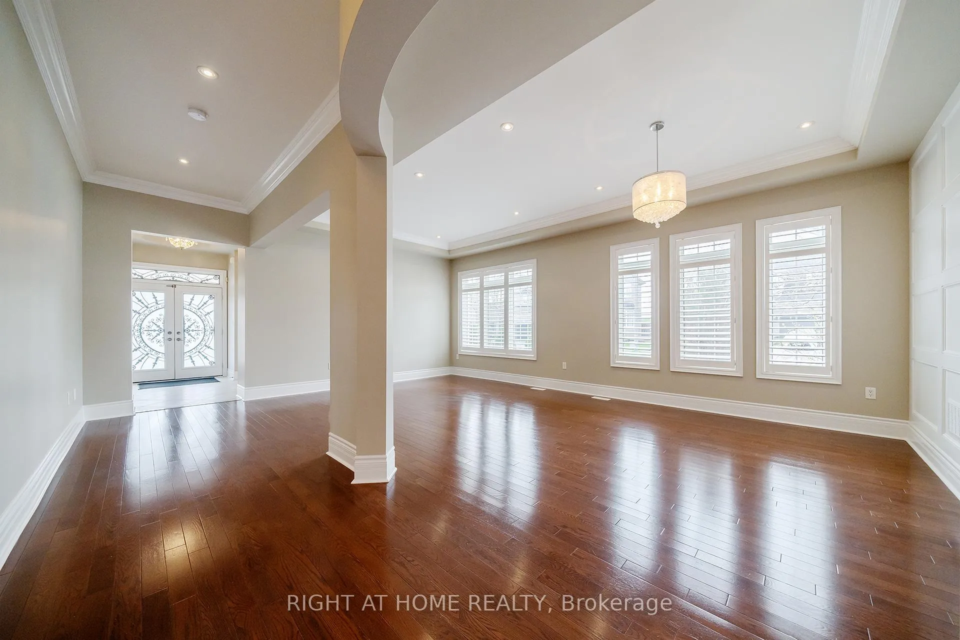 Photo 8 of 3353 Skipton Lane, Oakville, Bronte Creek — HOMEH
