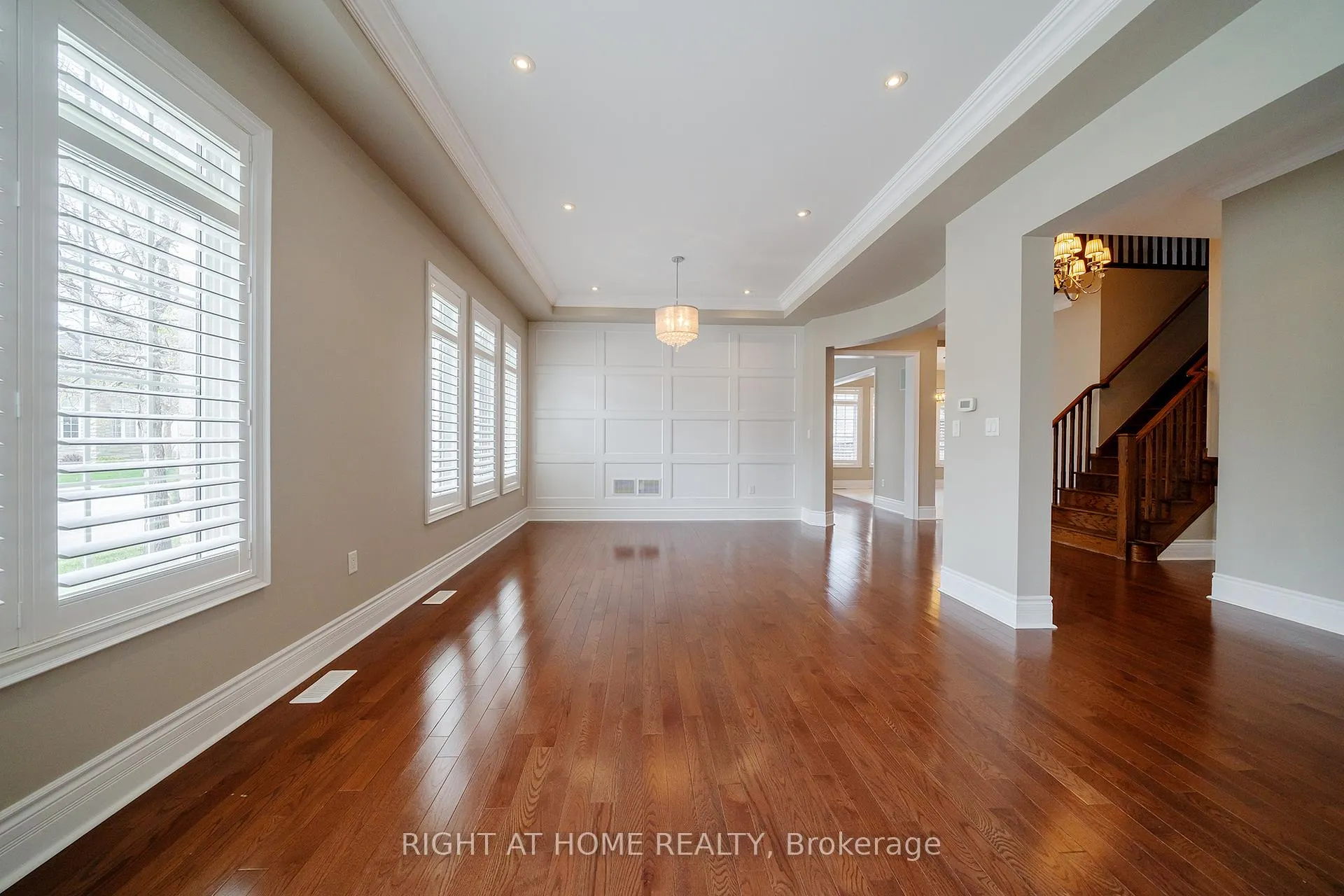 Photo 10 of 3353 Skipton Lane, Oakville, Bronte Creek — HOMEH