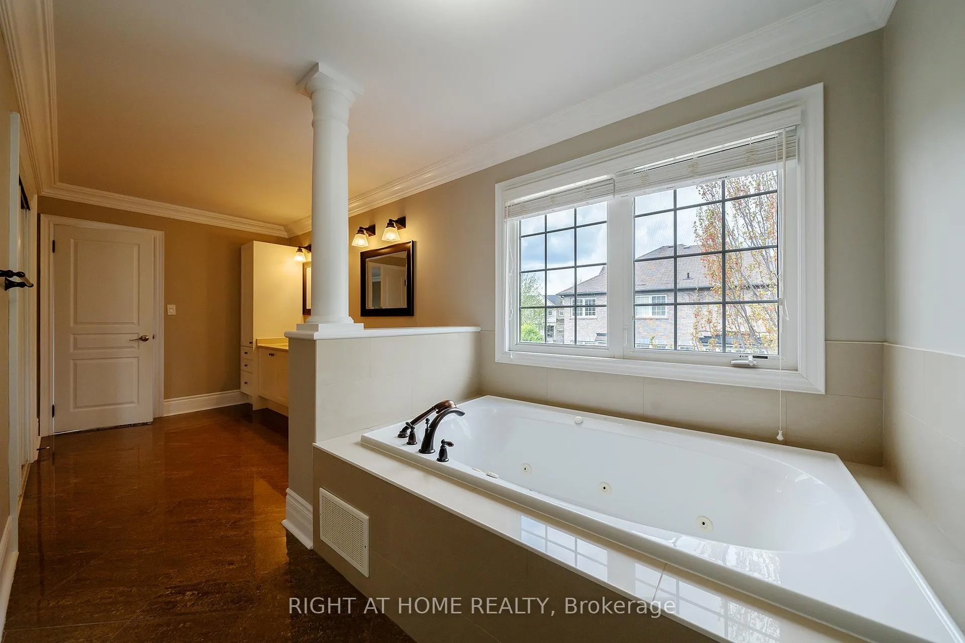 Photo 28 of 3353 Skipton Lane, Oakville, Bronte Creek — HOMEH