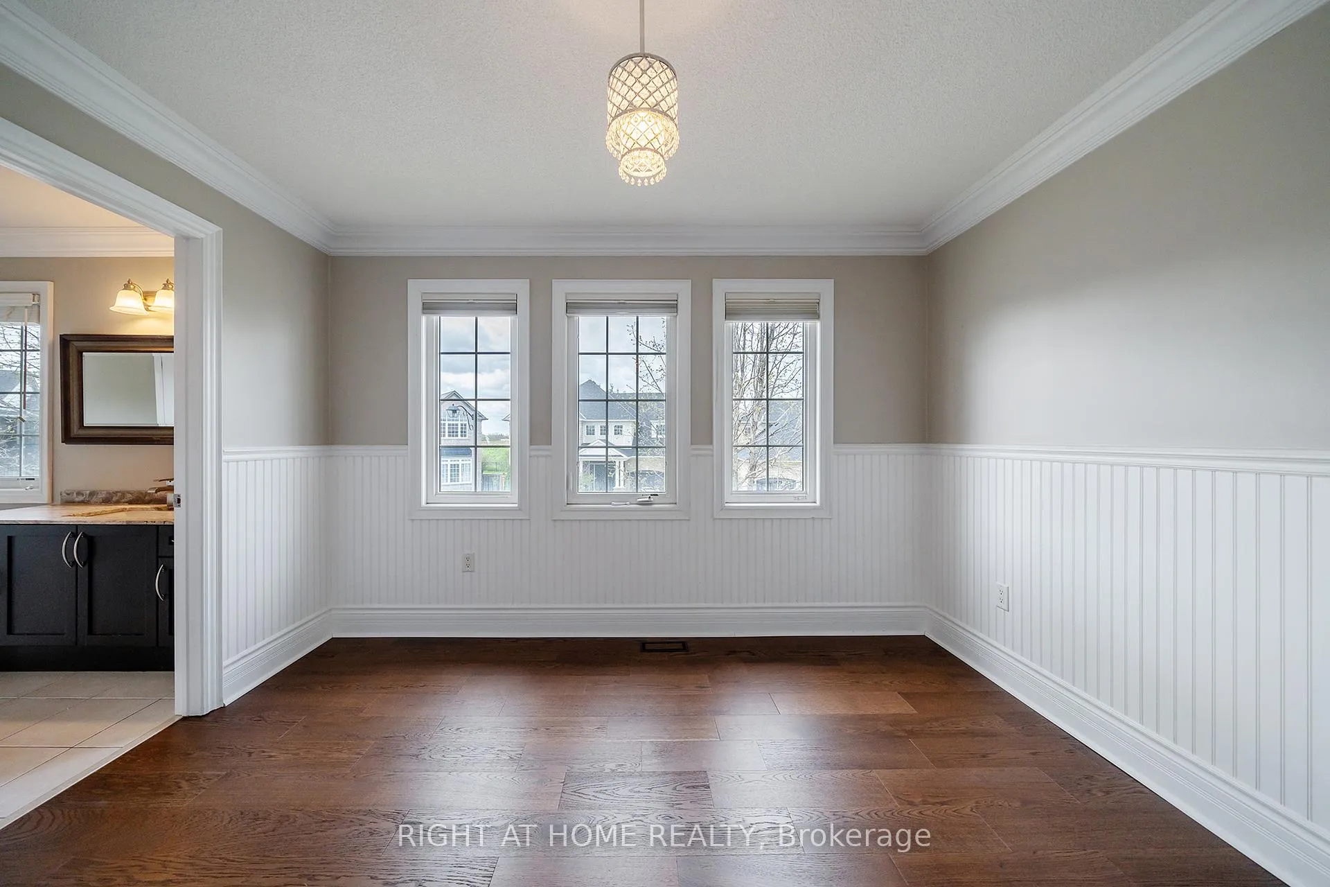 Photo 37 of 3353 Skipton Lane, Oakville, Bronte Creek — HOMEH