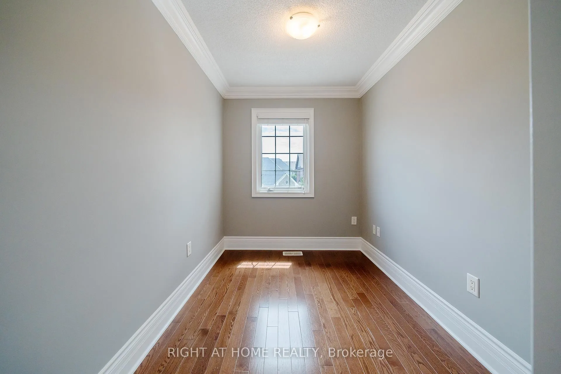 Photo 39 of 3353 Skipton Lane, Oakville, Bronte Creek — HOMEH