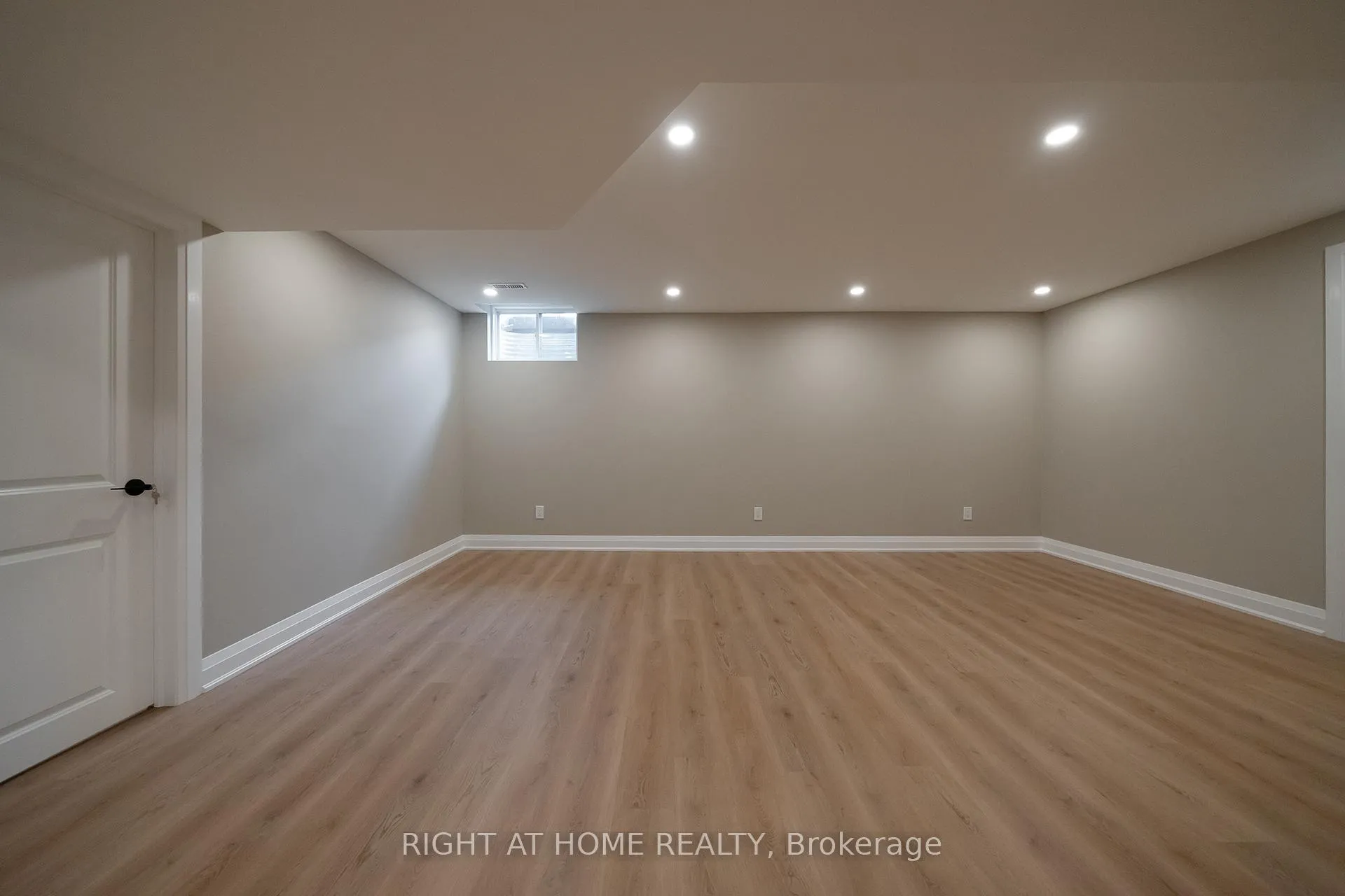 Photo 41 of 3353 Skipton Lane, Oakville, Bronte Creek — HOMEH