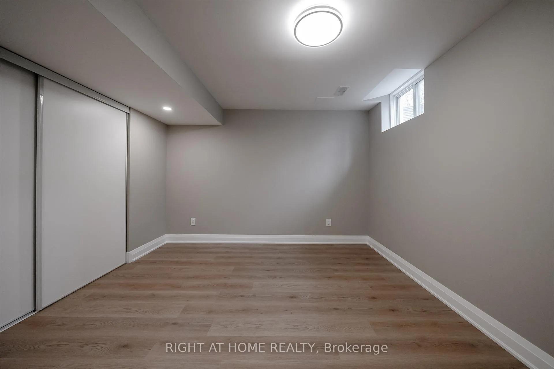 Photo 43 of 3353 Skipton Lane, Oakville, Bronte Creek — HOMEH