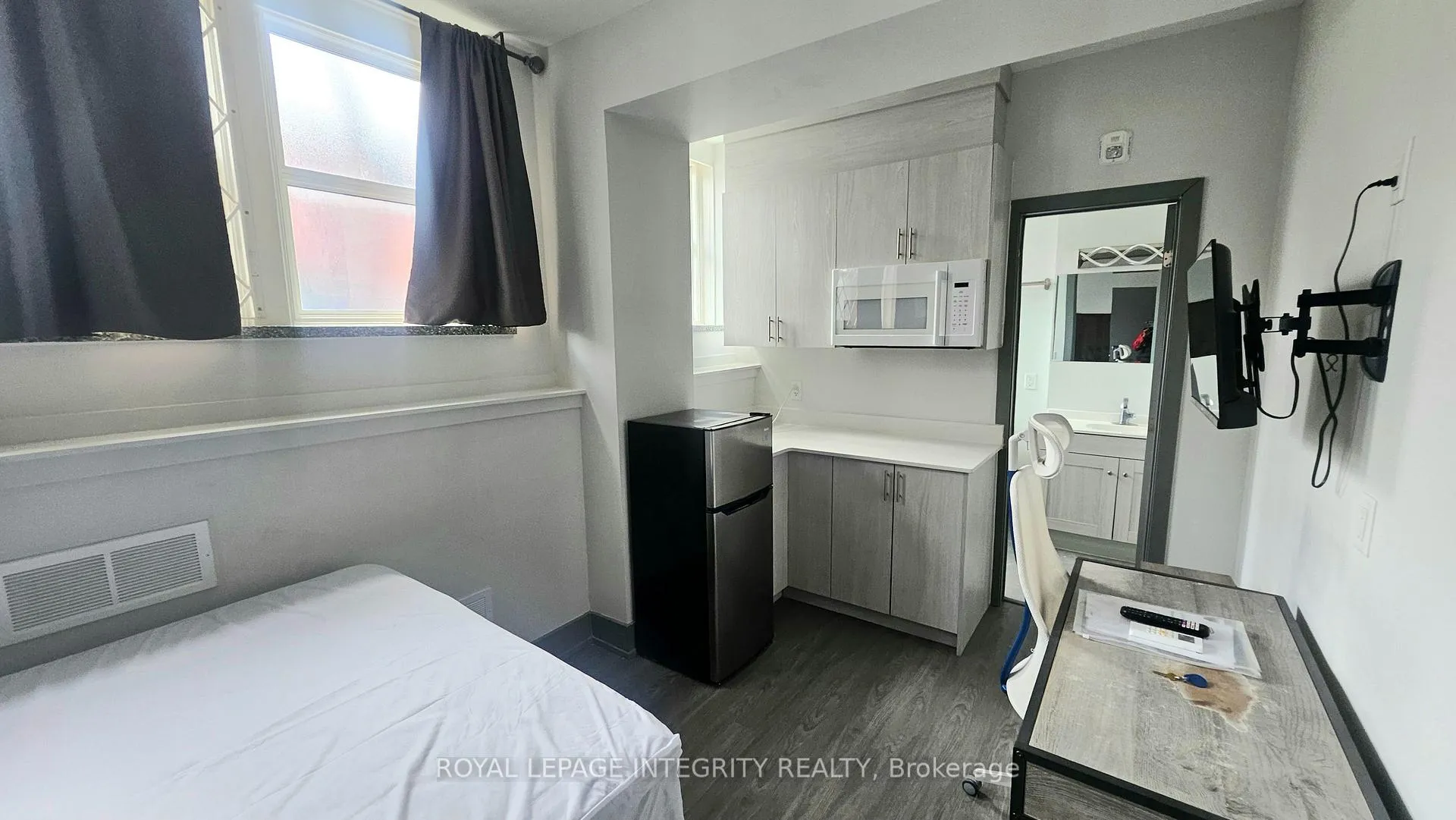 Photo 4 of Unit S08, 61 Parent Avenue, Ottawa, Lower Town/Byward Market — HOMEH