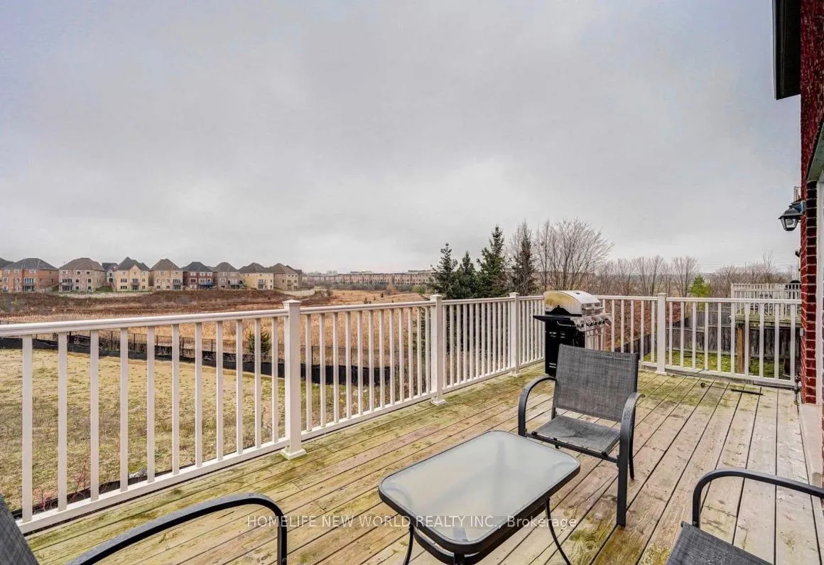 Photo 8 of 83 Kane Crescent, Aurora, Bayview Northeast — HOMEH