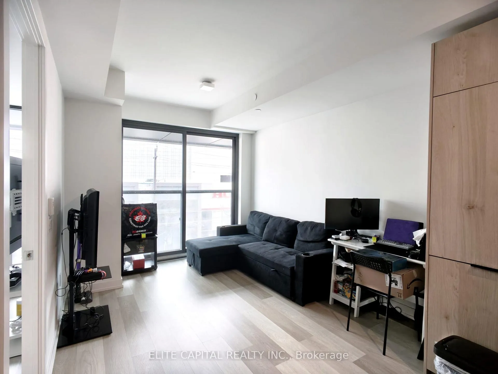 Photo 2 of Unit 219, 28 Eastern Avenue, Toronto, Moss Park — HOMEH