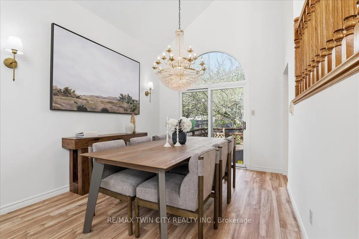 Photo 6 of 26 Robertson Crescent, Waterloo — HOMEH