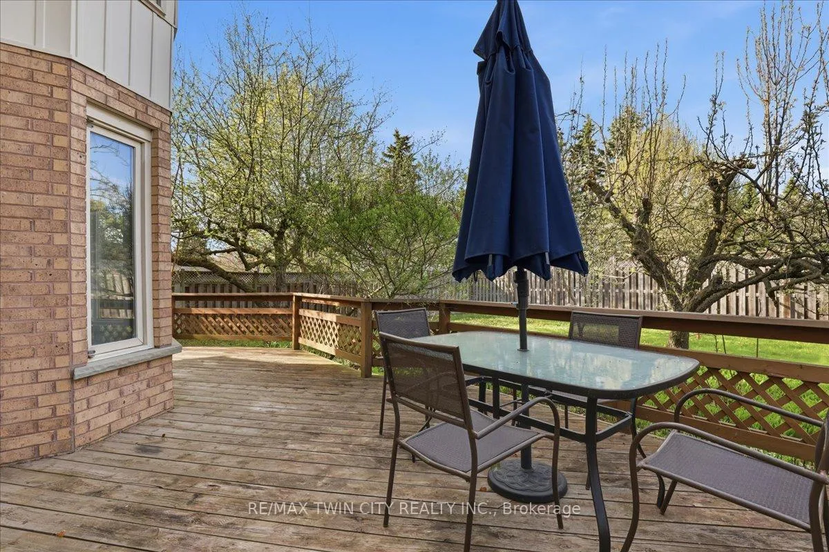 Photo 29 of 26 Robertson Crescent, Waterloo — HOMEH