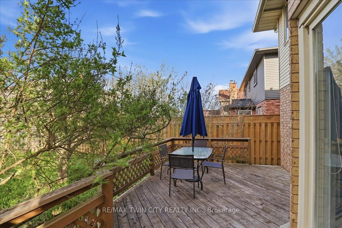 Photo 34 of 26 Robertson Crescent, Waterloo — HOMEH