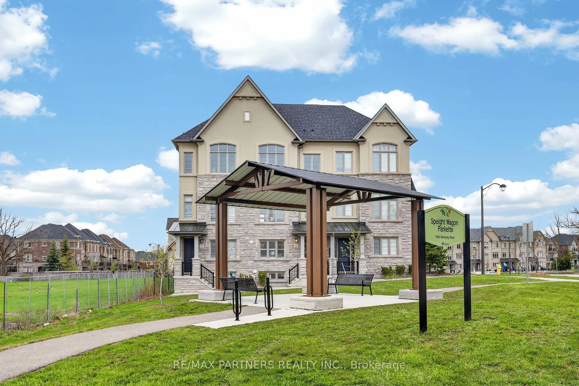 Photo 3 of 3 Fernhill Lane, Markham, Angus Glen — HOMEH