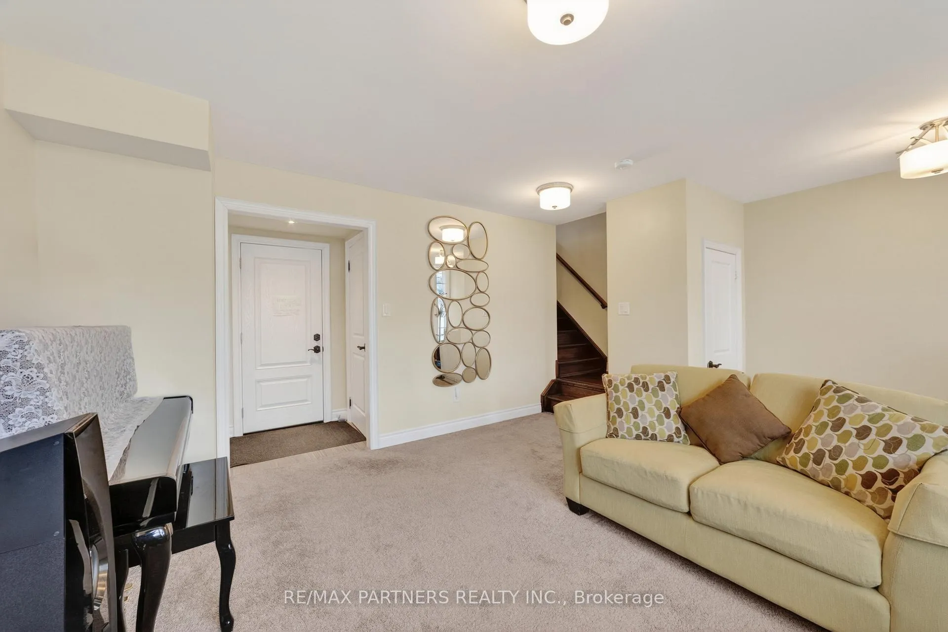 Photo 7 of 3 Fernhill Lane, Markham, Angus Glen — HOMEH