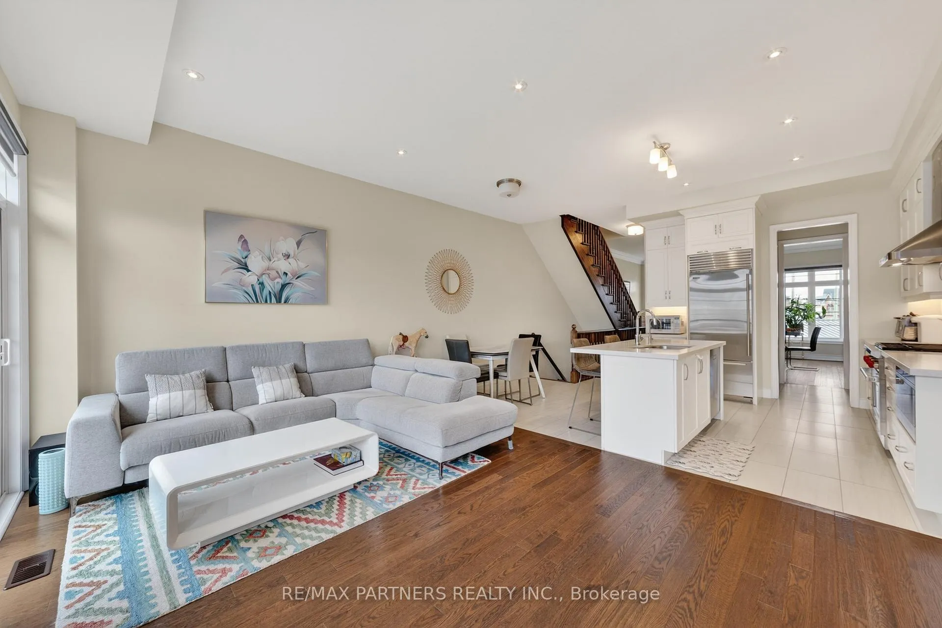 Photo 9 of 3 Fernhill Lane, Markham, Angus Glen — HOMEH