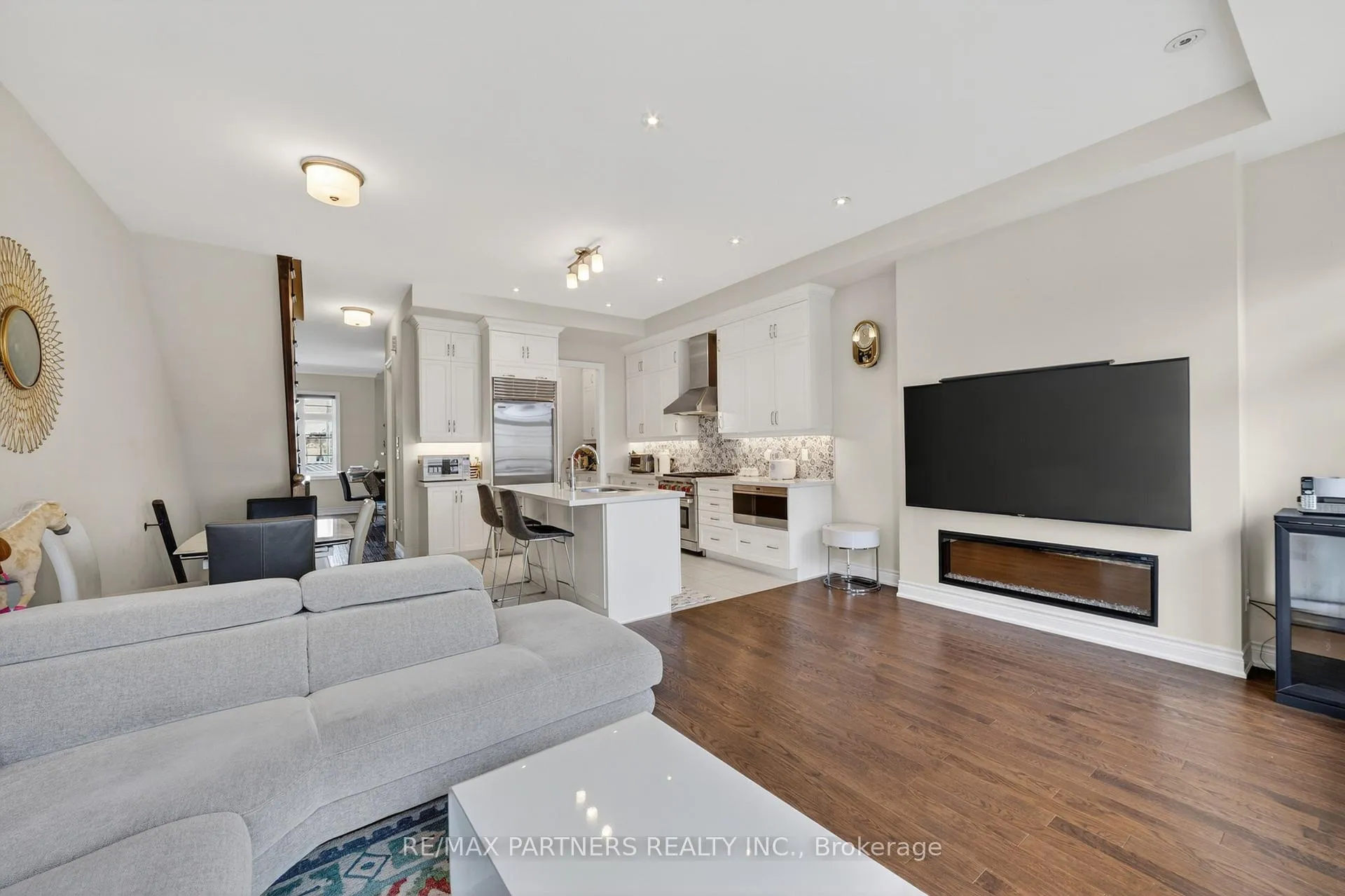 Photo 10 of 3 Fernhill Lane, Markham, Angus Glen — HOMEH