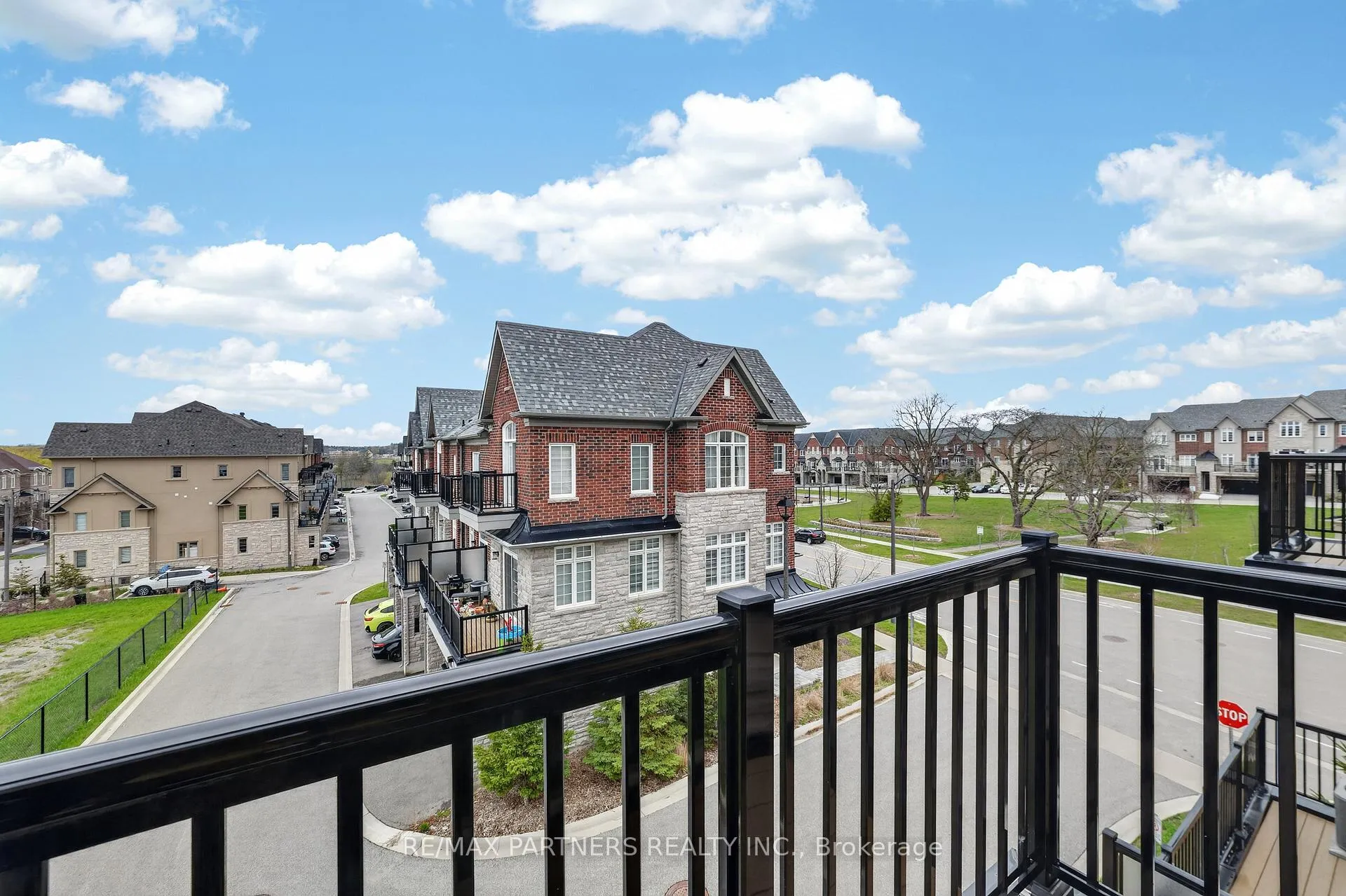 Photo 24 of 3 Fernhill Lane, Markham, Angus Glen — HOMEH