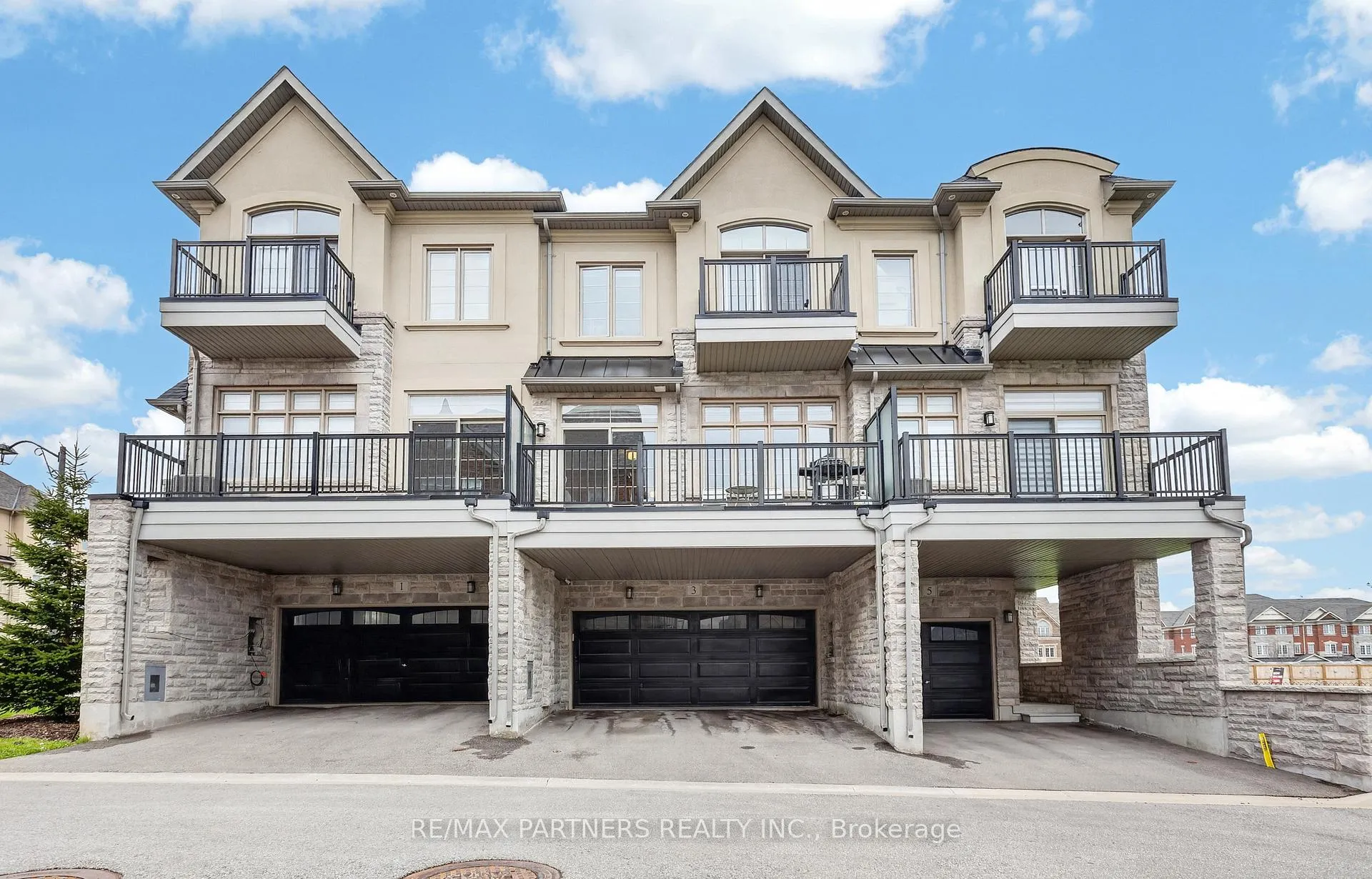 Photo 32 of 3 Fernhill Lane, Markham, Angus Glen — HOMEH