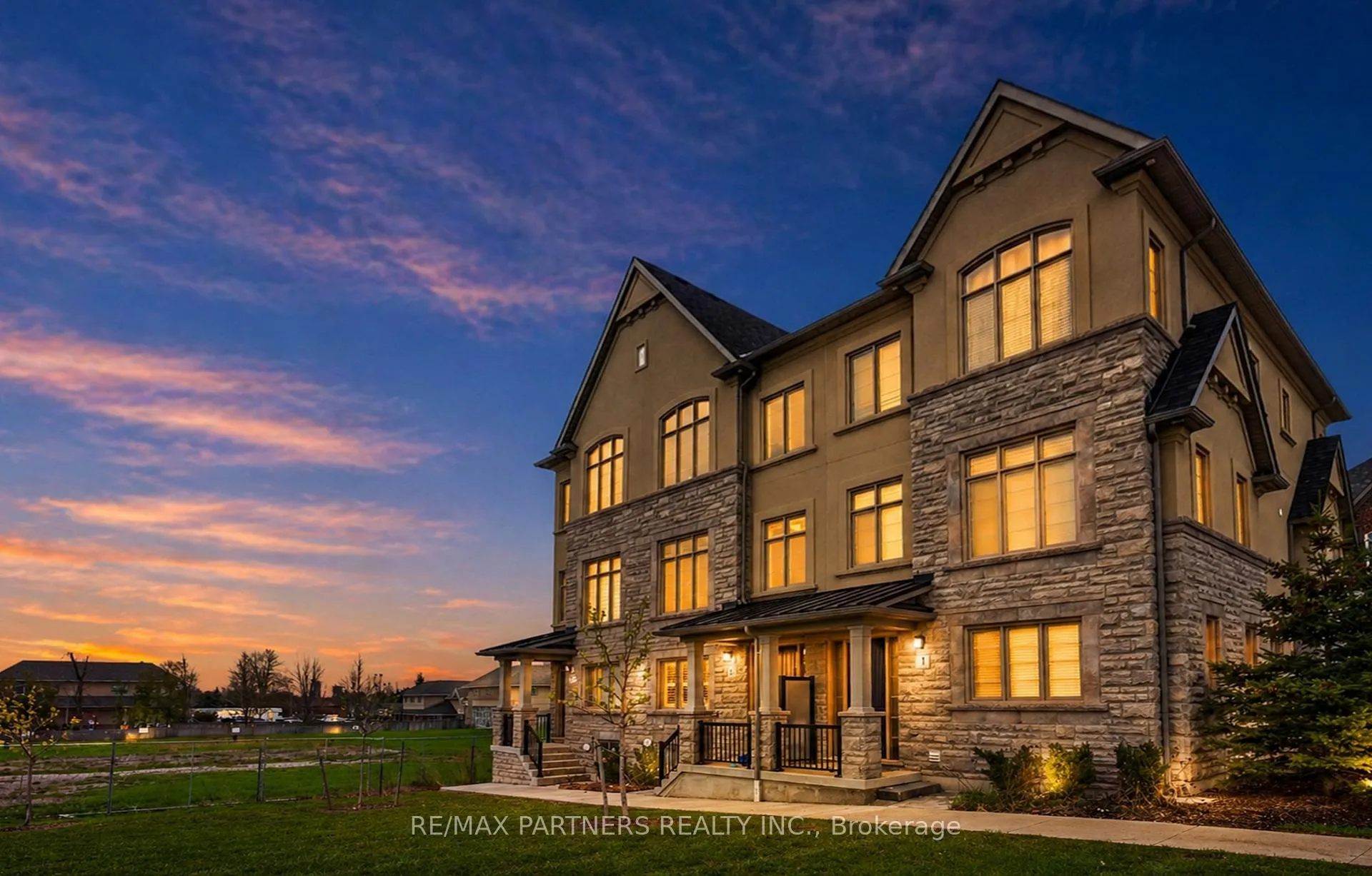Photo 37 of 3 Fernhill Lane, Markham, Angus Glen — HOMEH
