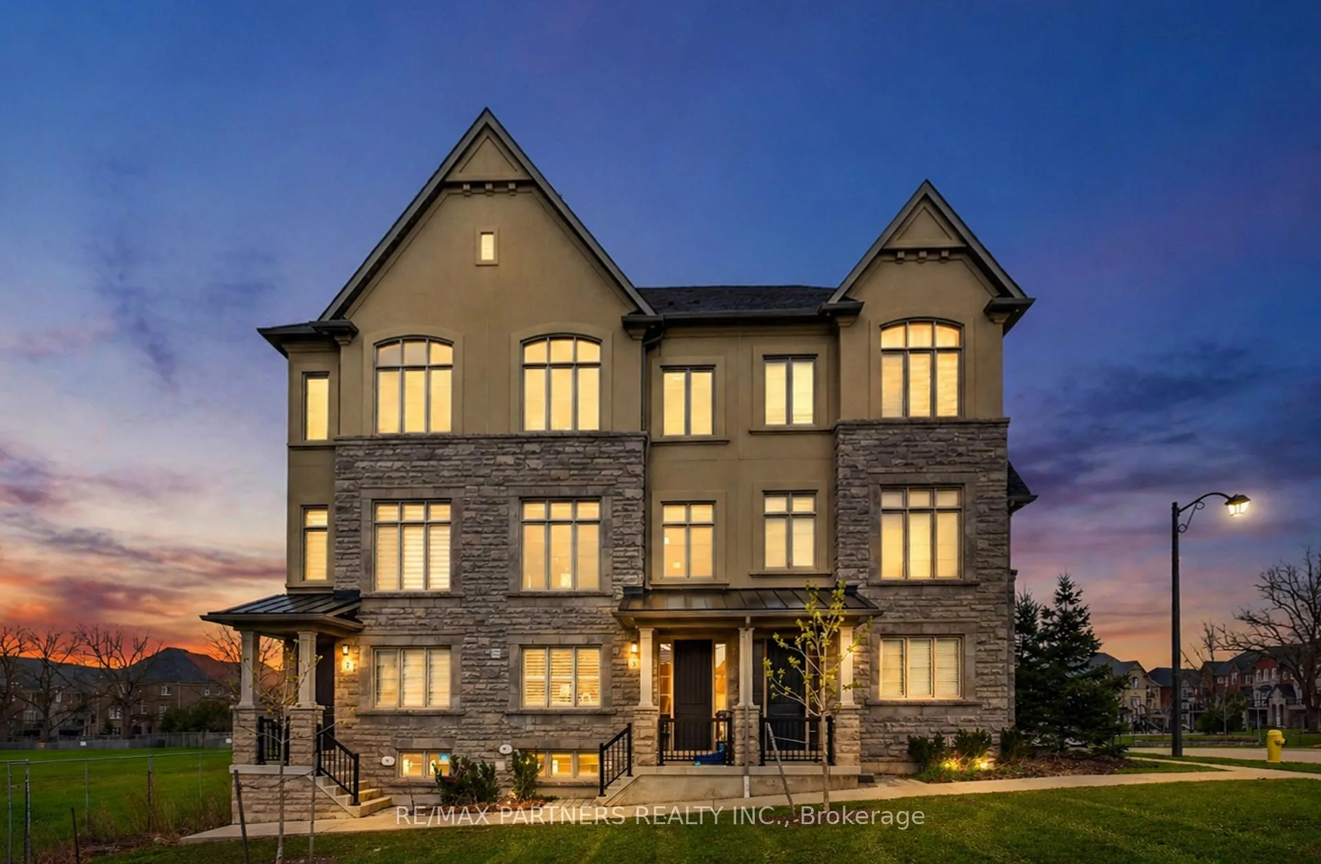 Photo 38 of 3 Fernhill Lane, Markham, Angus Glen — HOMEH
