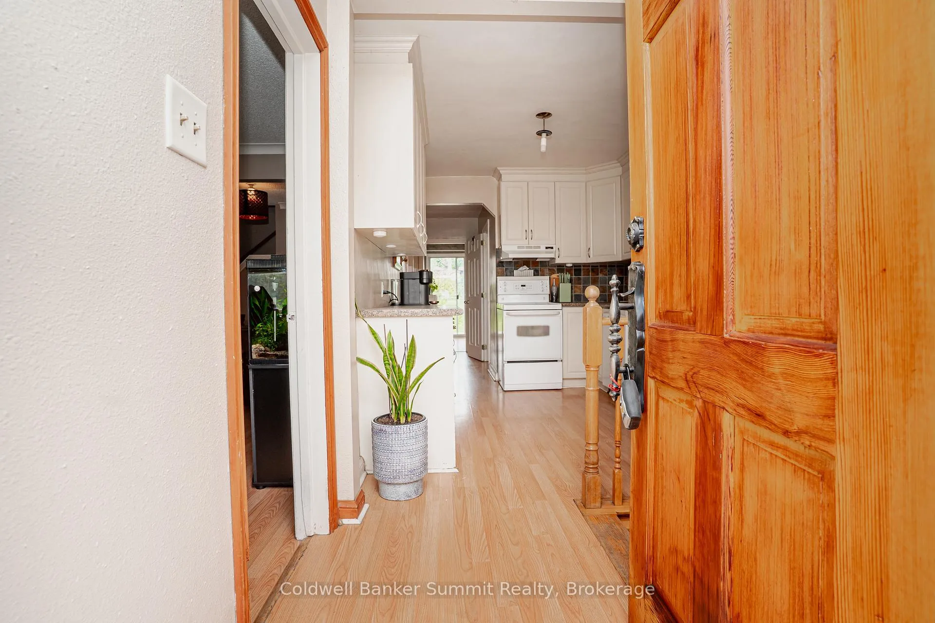 Photo 4 of 2123 Keele Street, North York, Beechborough-Greenbrook — HOMEH