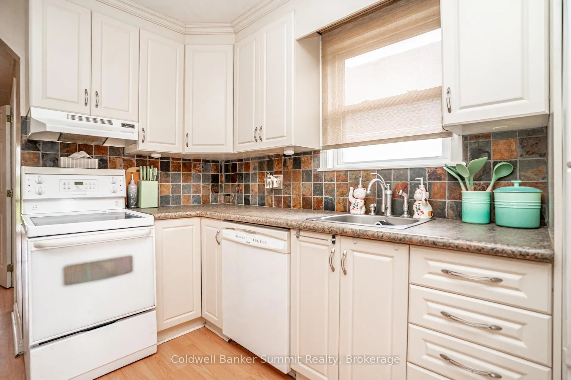 Photo 12 of 2123 Keele Street, North York, Beechborough-Greenbrook — HOMEH