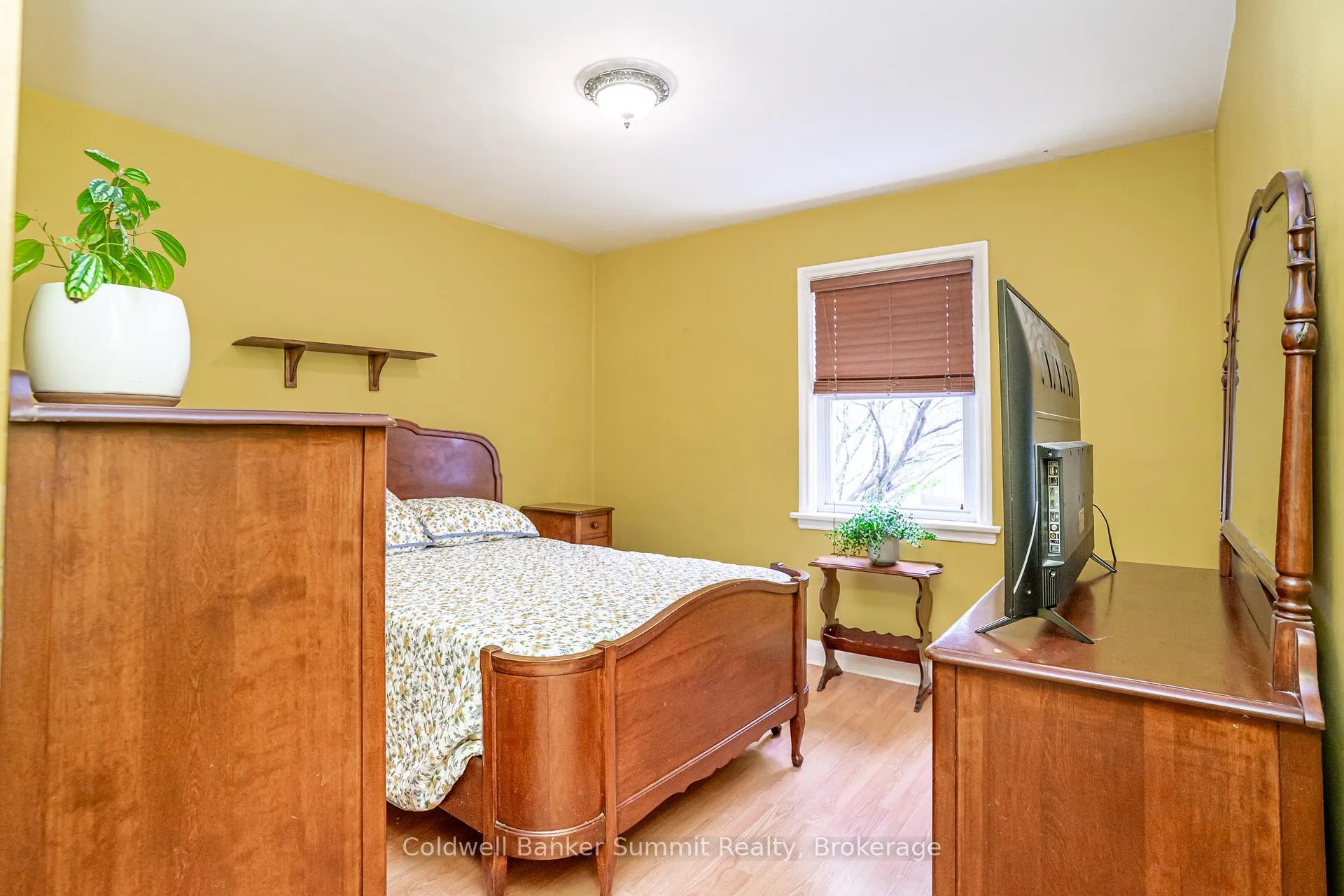 Photo 19 of 2123 Keele Street, North York, Beechborough-Greenbrook — HOMEH