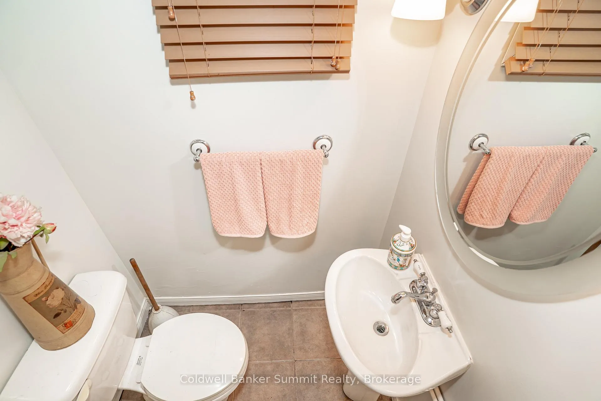 Photo 39 of 2123 Keele Street, North York, Beechborough-Greenbrook — HOMEH
