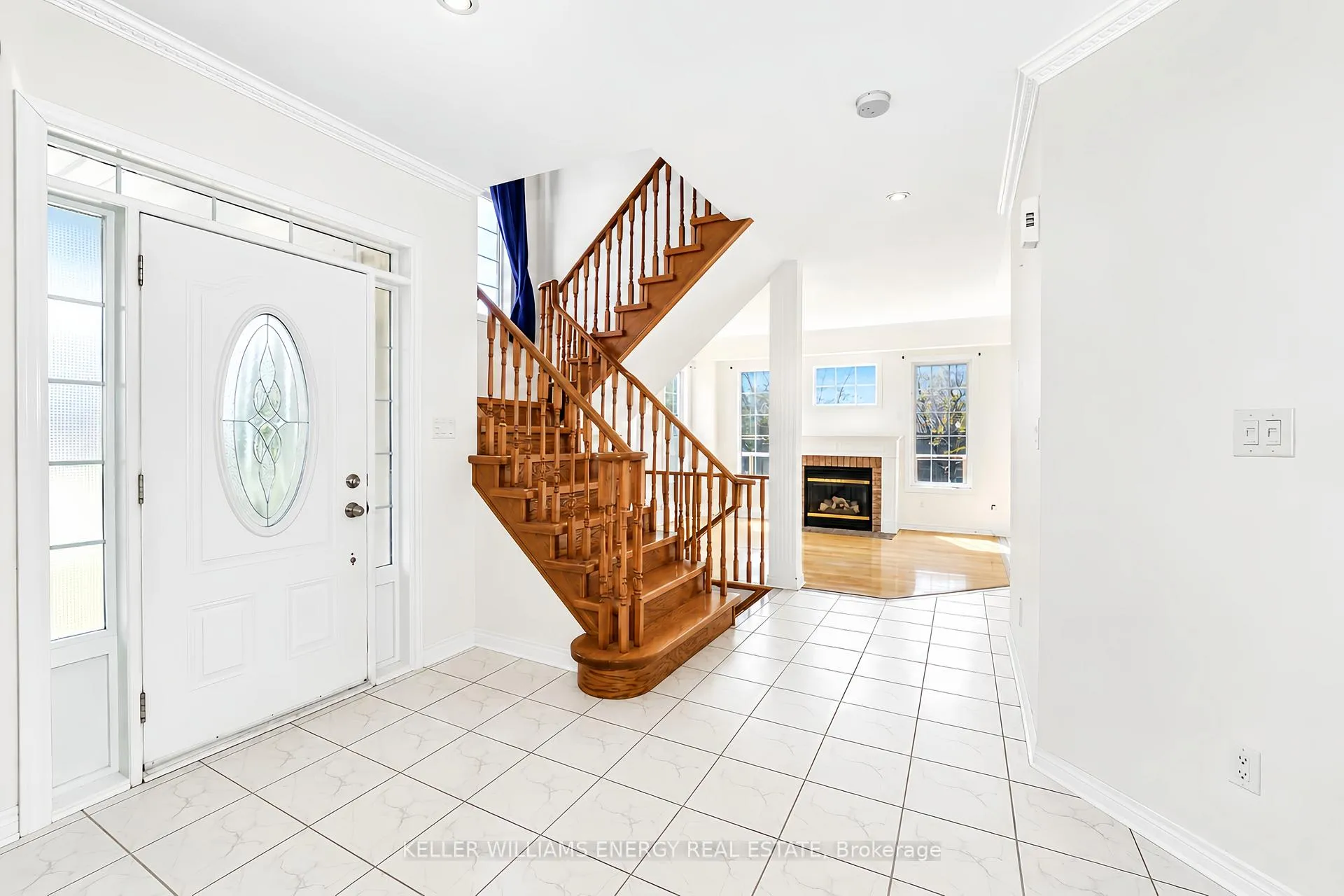 Photo 4 of 51 Divine Drive, Whitby, Rolling Acres — HOMEH