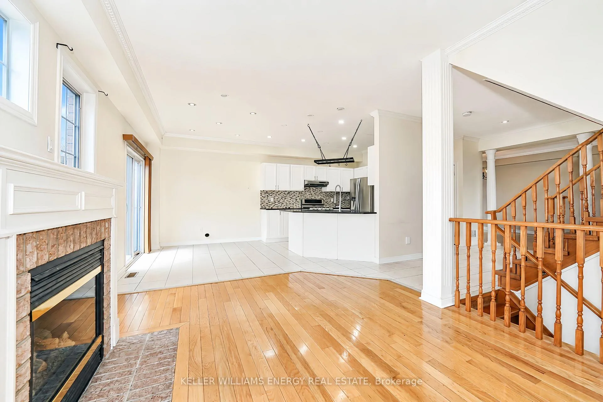 Photo 7 of 51 Divine Drive, Whitby, Rolling Acres — HOMEH
