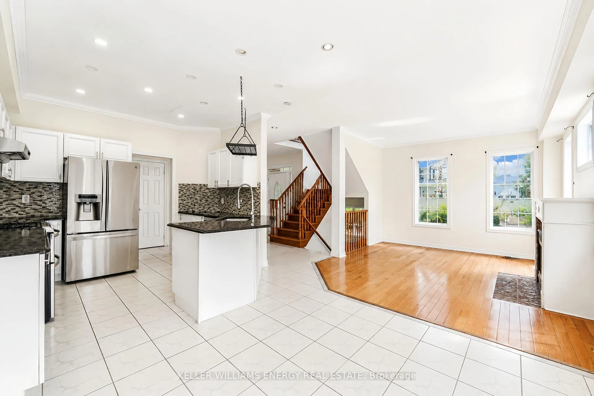 Photo 8 of 51 Divine Drive, Whitby, Rolling Acres — HOMEH