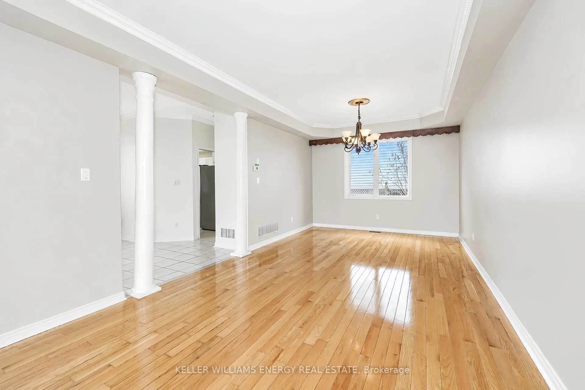 Photo 12 of 51 Divine Drive, Whitby, Rolling Acres — HOMEH