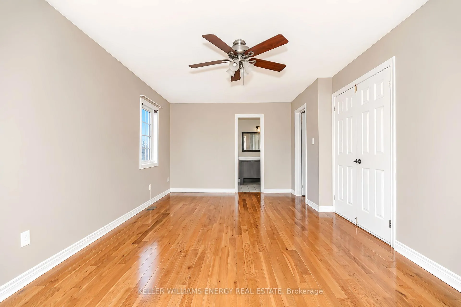 Photo 16 of 51 Divine Drive, Whitby, Rolling Acres — HOMEH