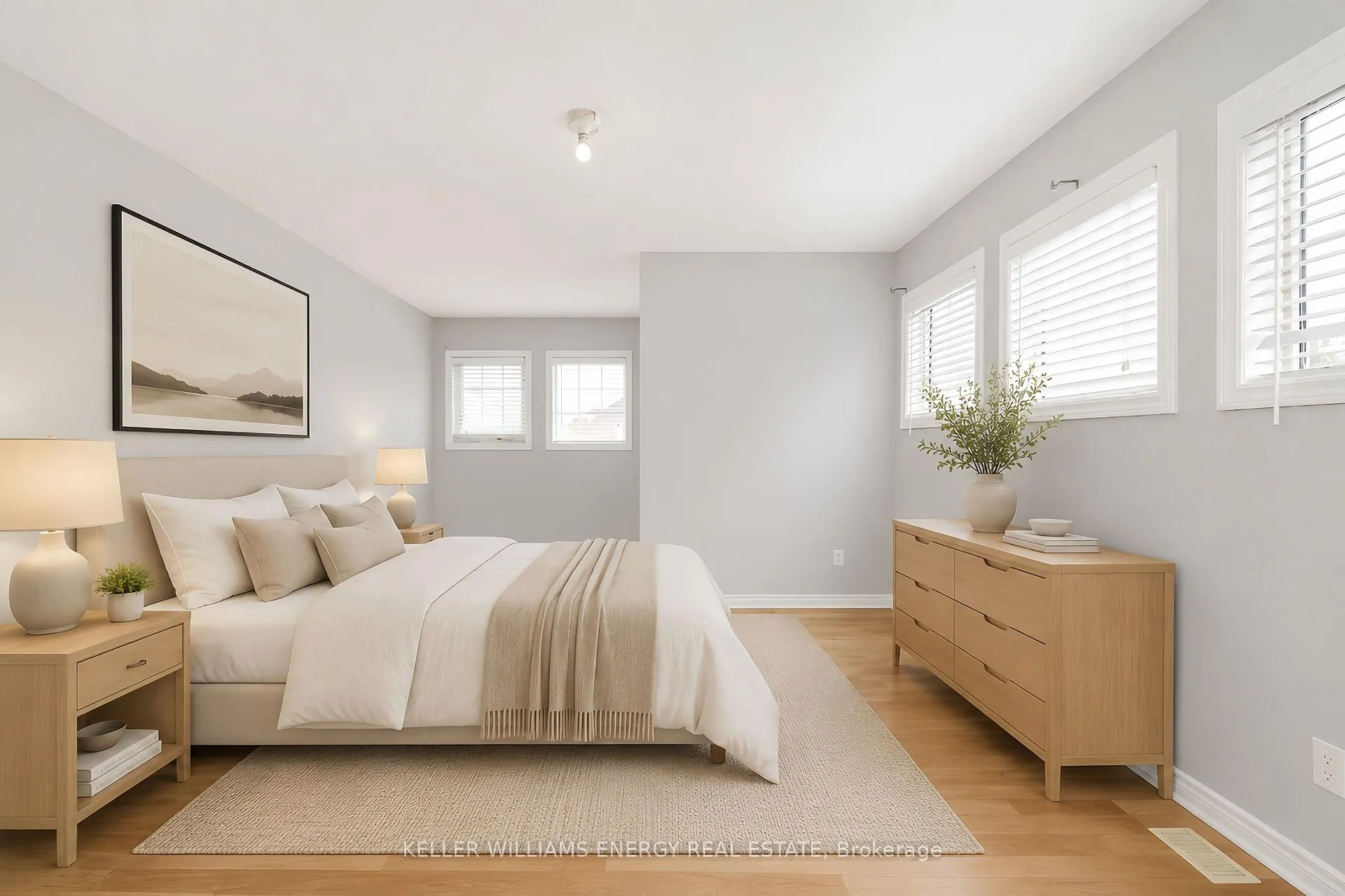 Photo 21 of 51 Divine Drive, Whitby, Rolling Acres — HOMEH