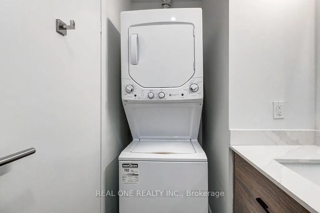 Photo 26 of Unit 1706, 49 Walnut Street S, Hamilton, Corktown — HOMEH